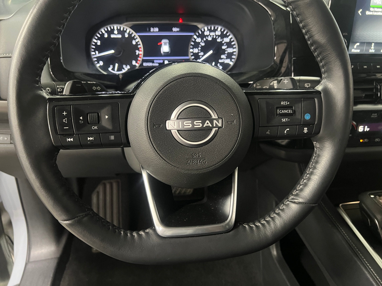 Thumbnail: 2022 Nissan Pathfinder - 4