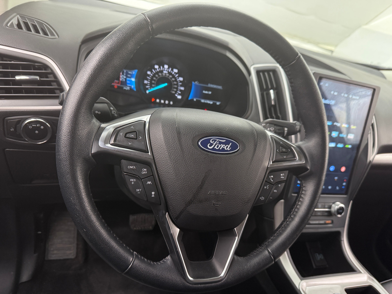 Thumbnail: 2023 Ford Edge - 4