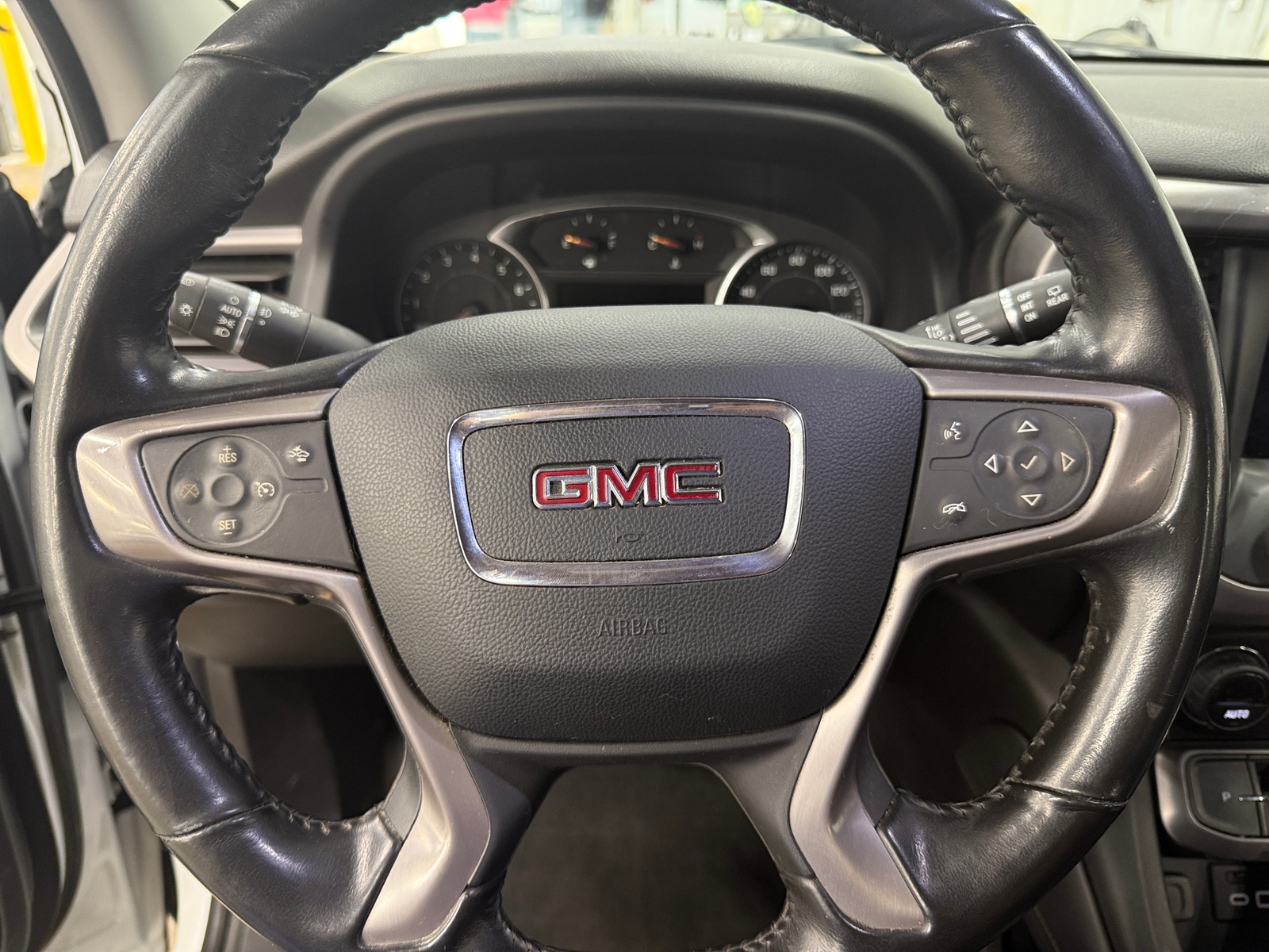 Thumbnail: 2021 GMC Acadia - 4