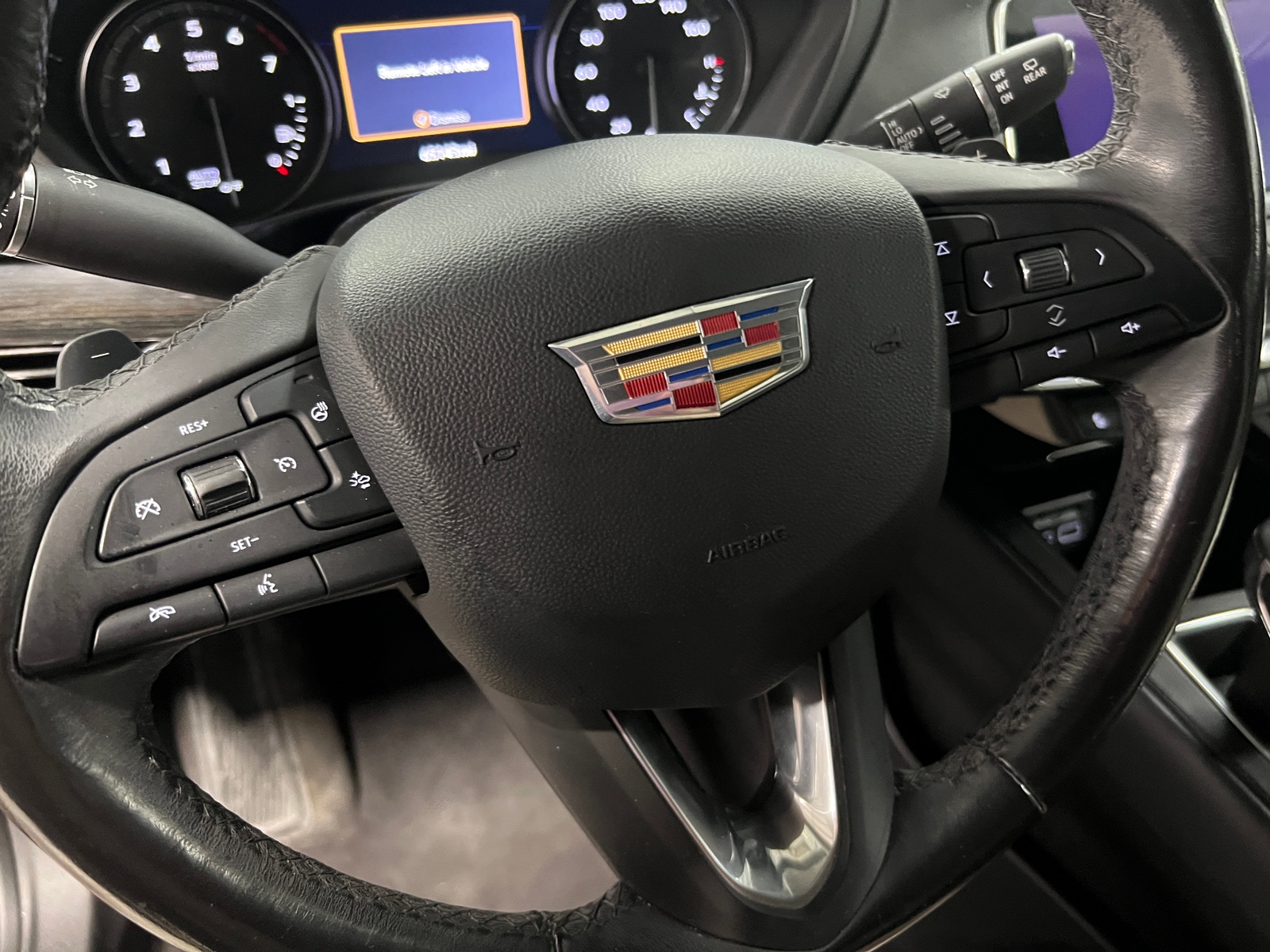 Thumbnail: 2019 Cadillac XT4 - 4