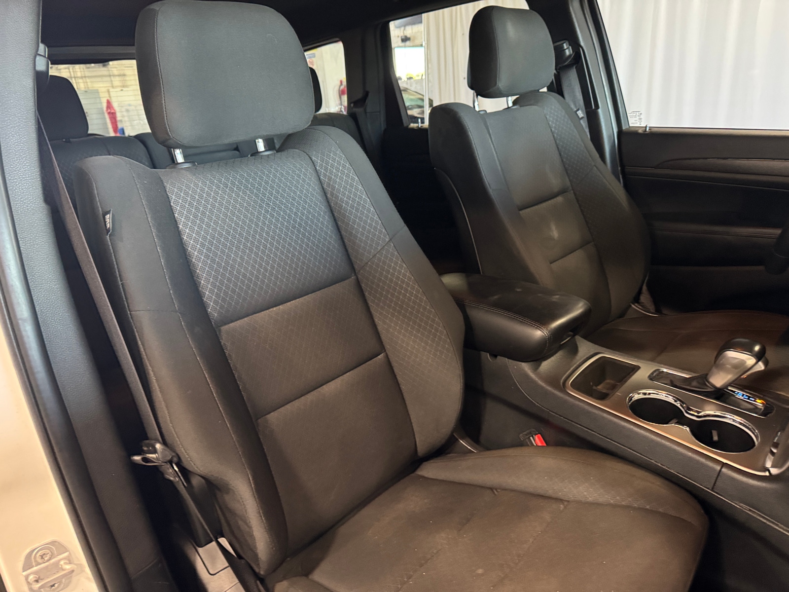 Thumbnail: 2018 Jeep Grand Cherokee - 2