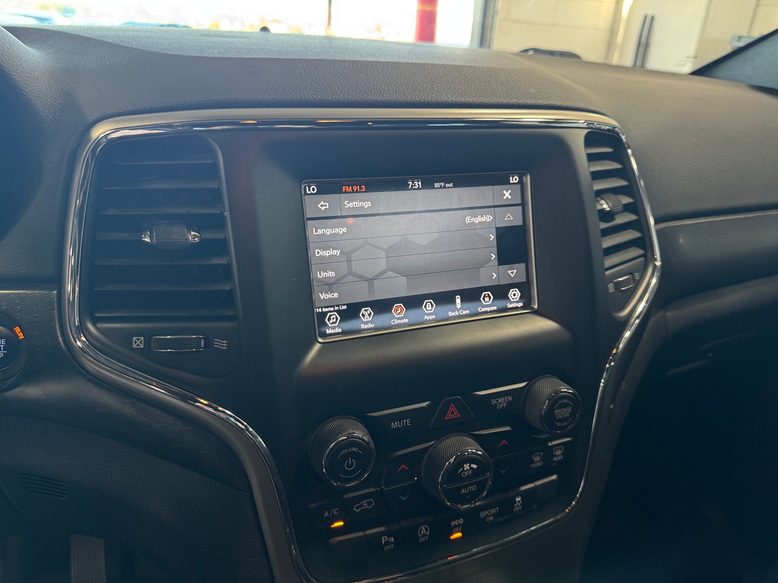 Thumbnail: 2018 Jeep Grand Cherokee - 4