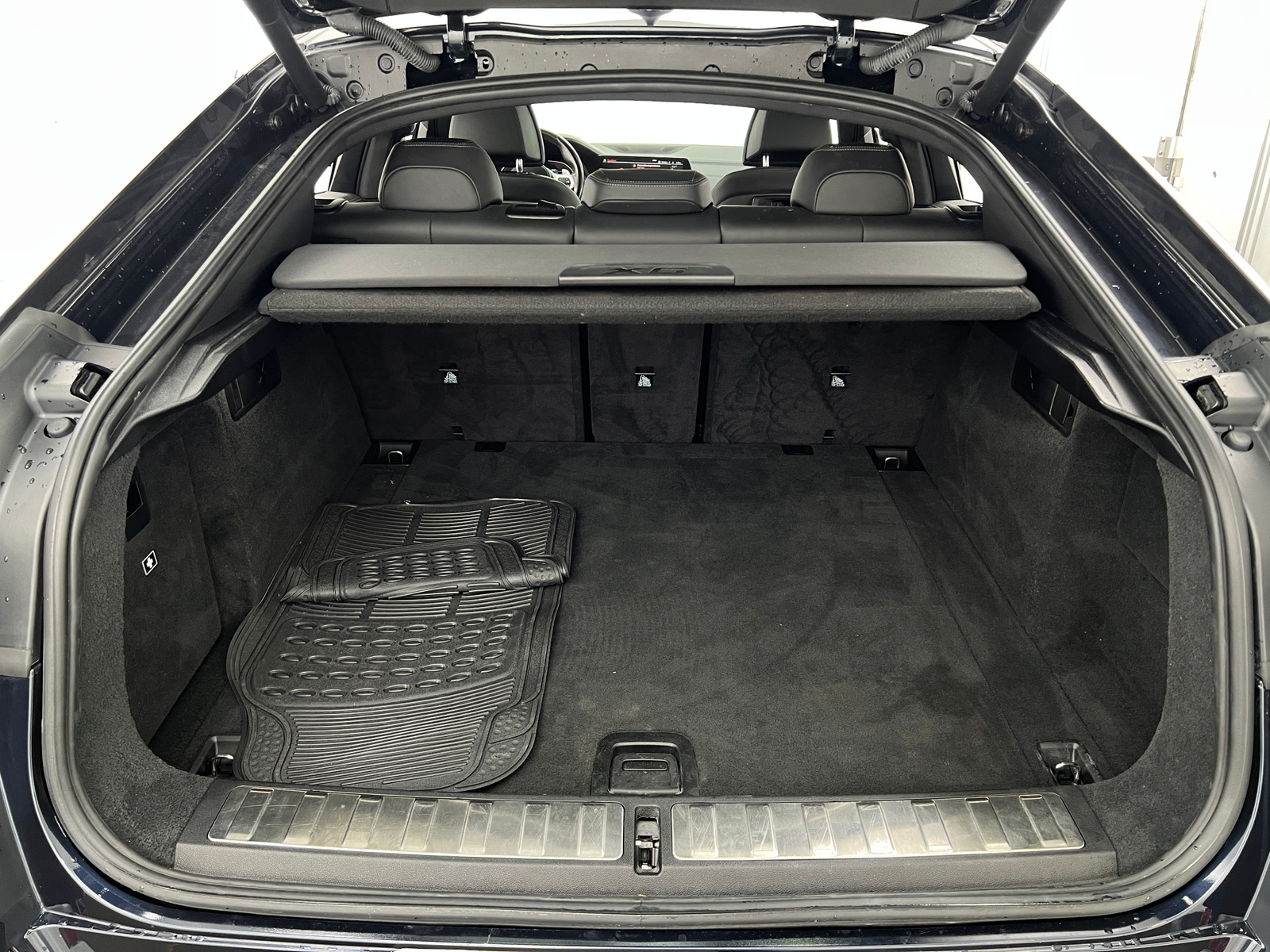 Thumbnail: 2023 BMW X6 - 6