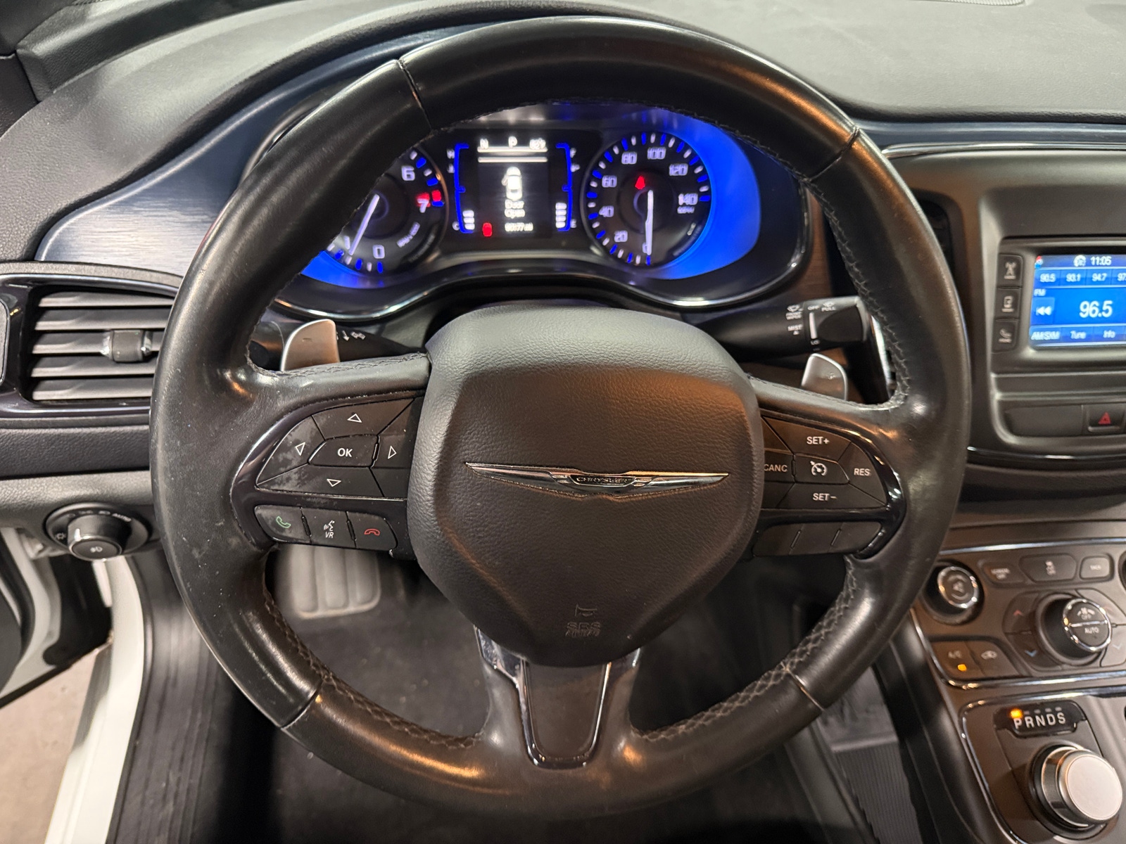 Thumbnail: 2015 Chrysler 200 - 4