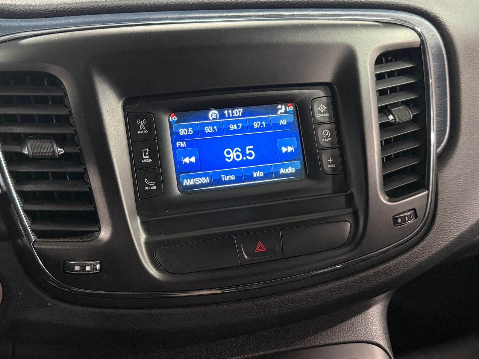 Thumbnail: 2015 Chrysler 200 - 3
