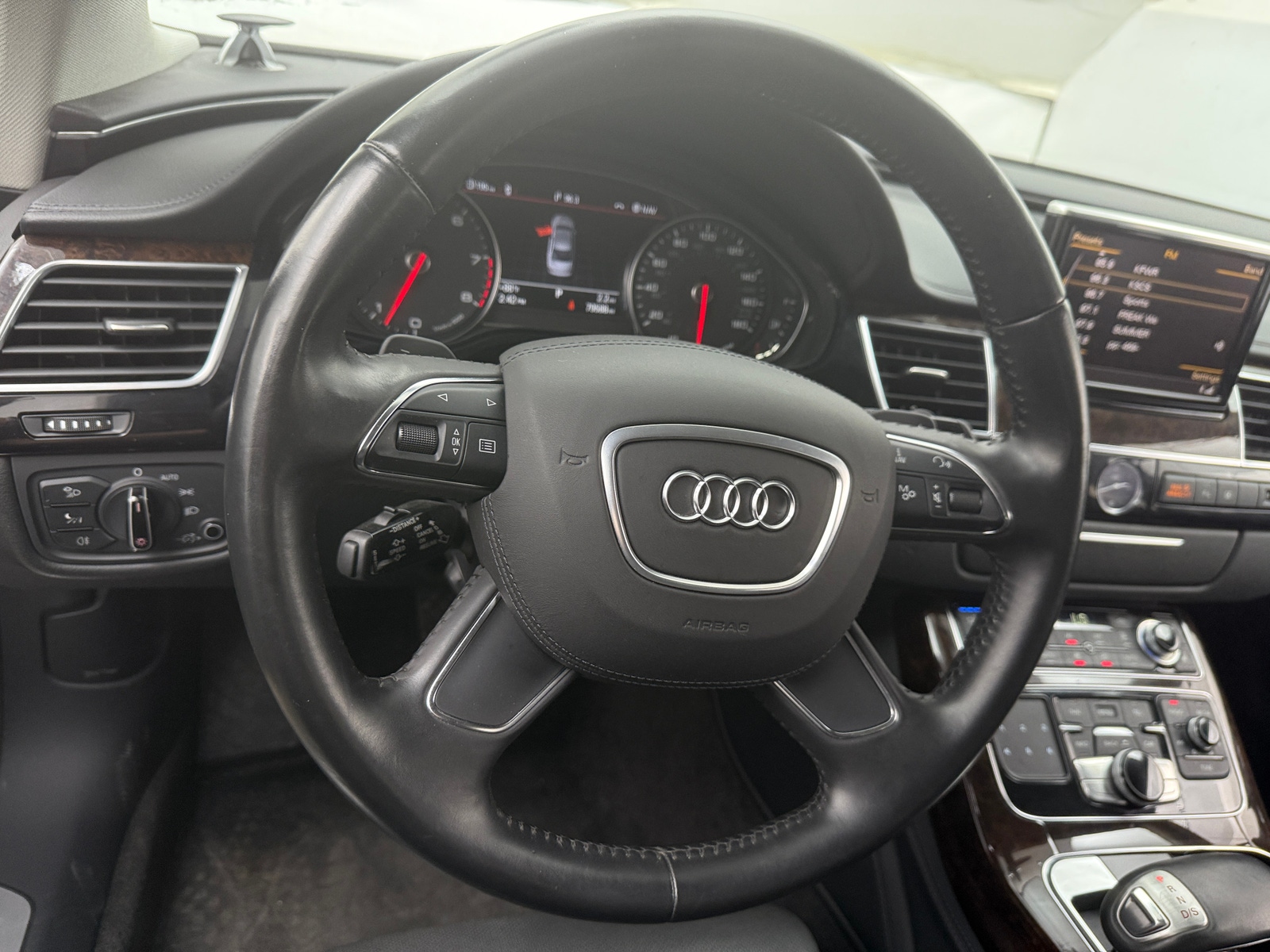 Thumbnail: 2011 Audi A8 - 4