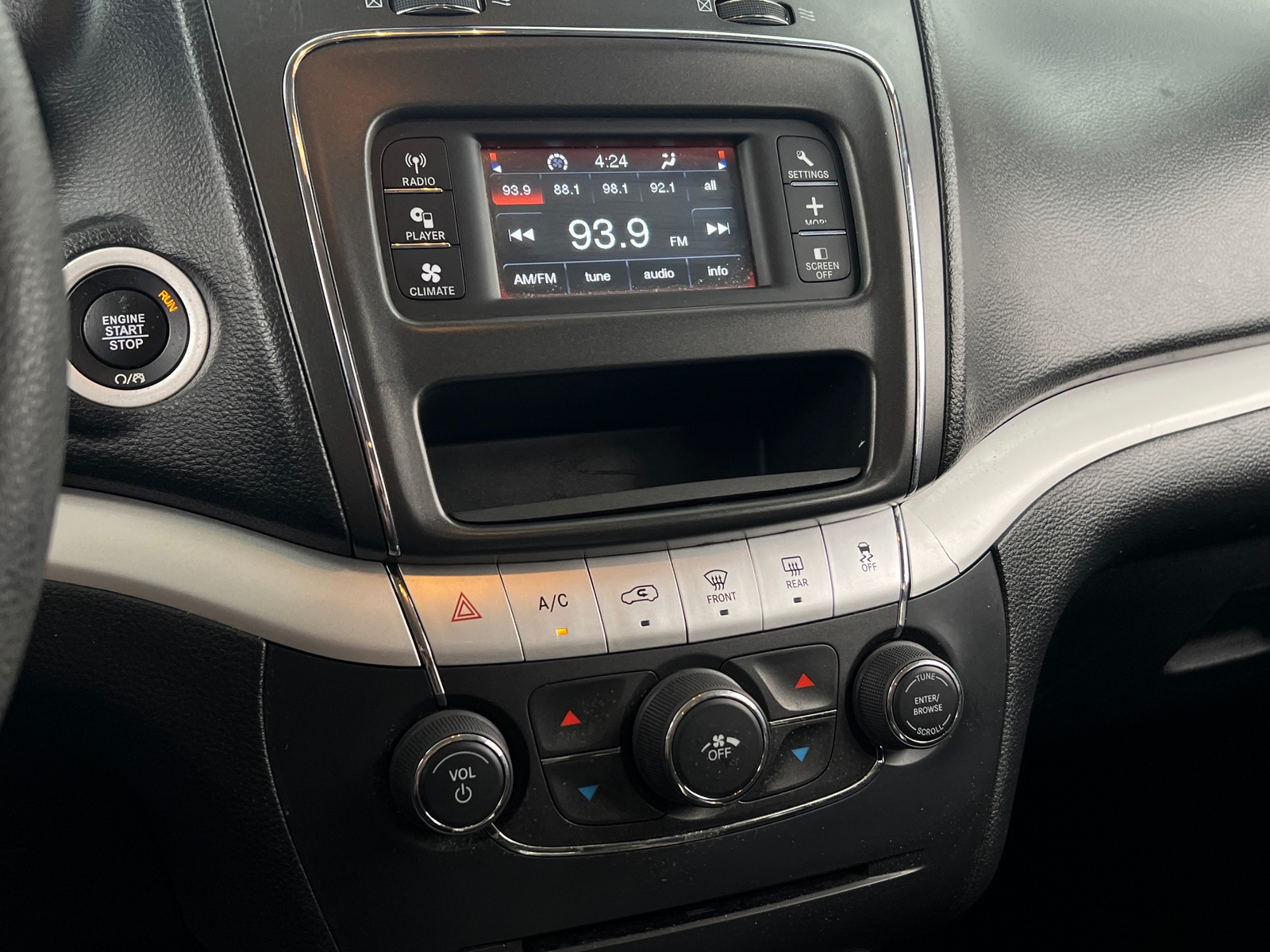 Thumbnail: 2019 Dodge Journey - 4
