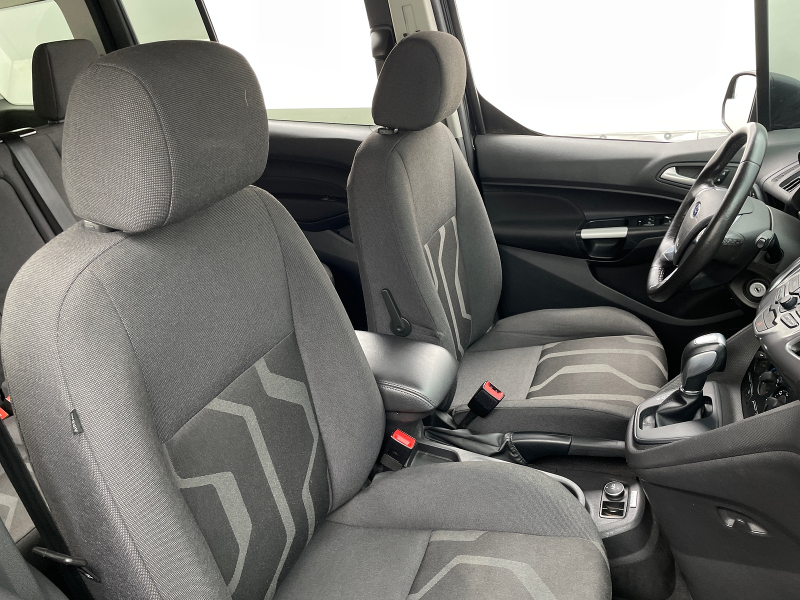 Thumbnail: 2017 Ford Transit Series - 2