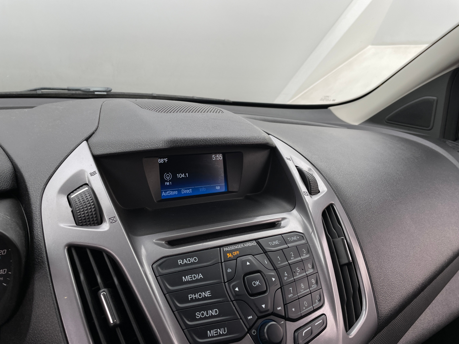 Thumbnail: 2017 Ford Transit Series - 4