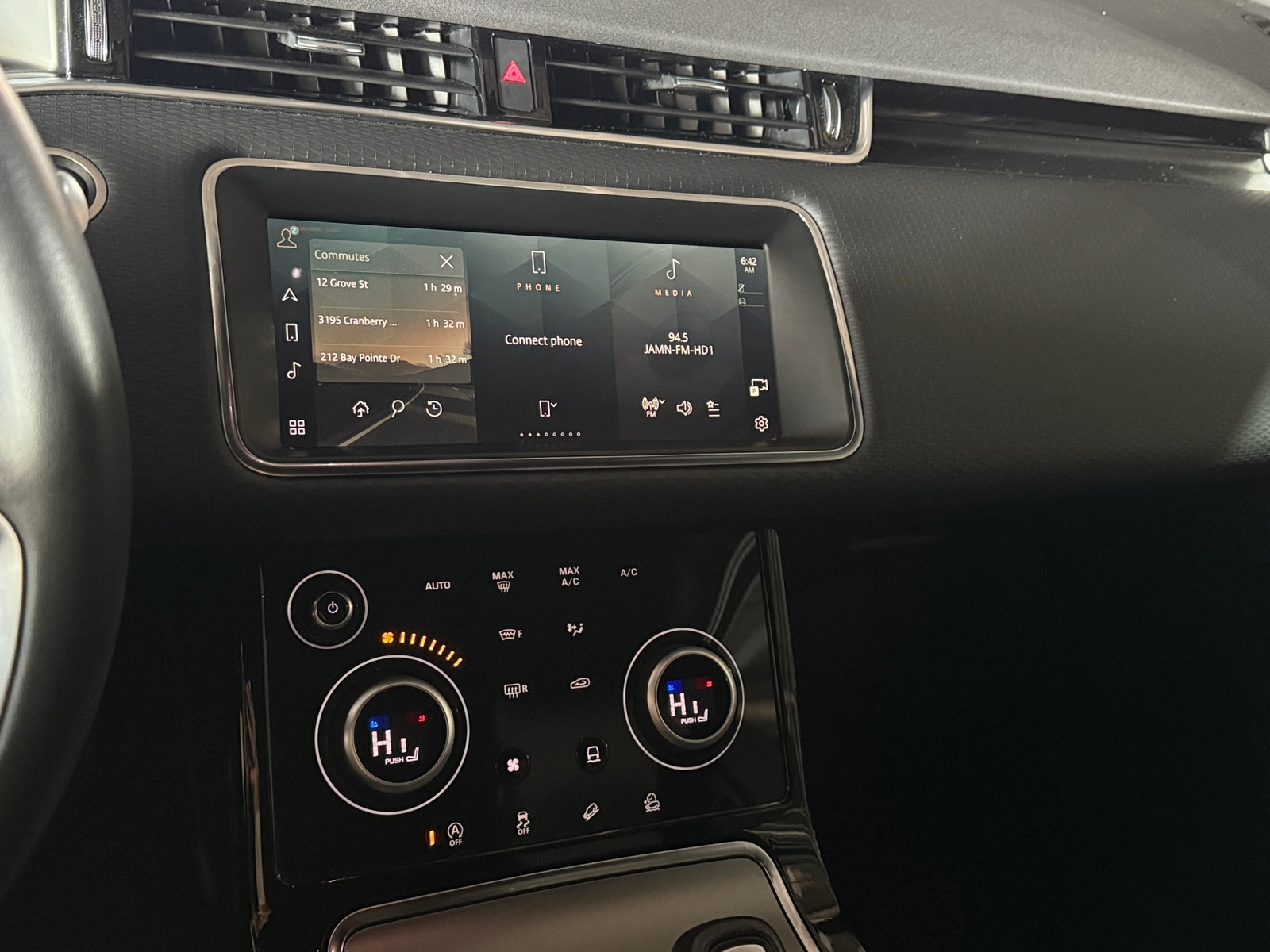 Thumbnail: 2023 Land Rover Range Rover Evoque - 3