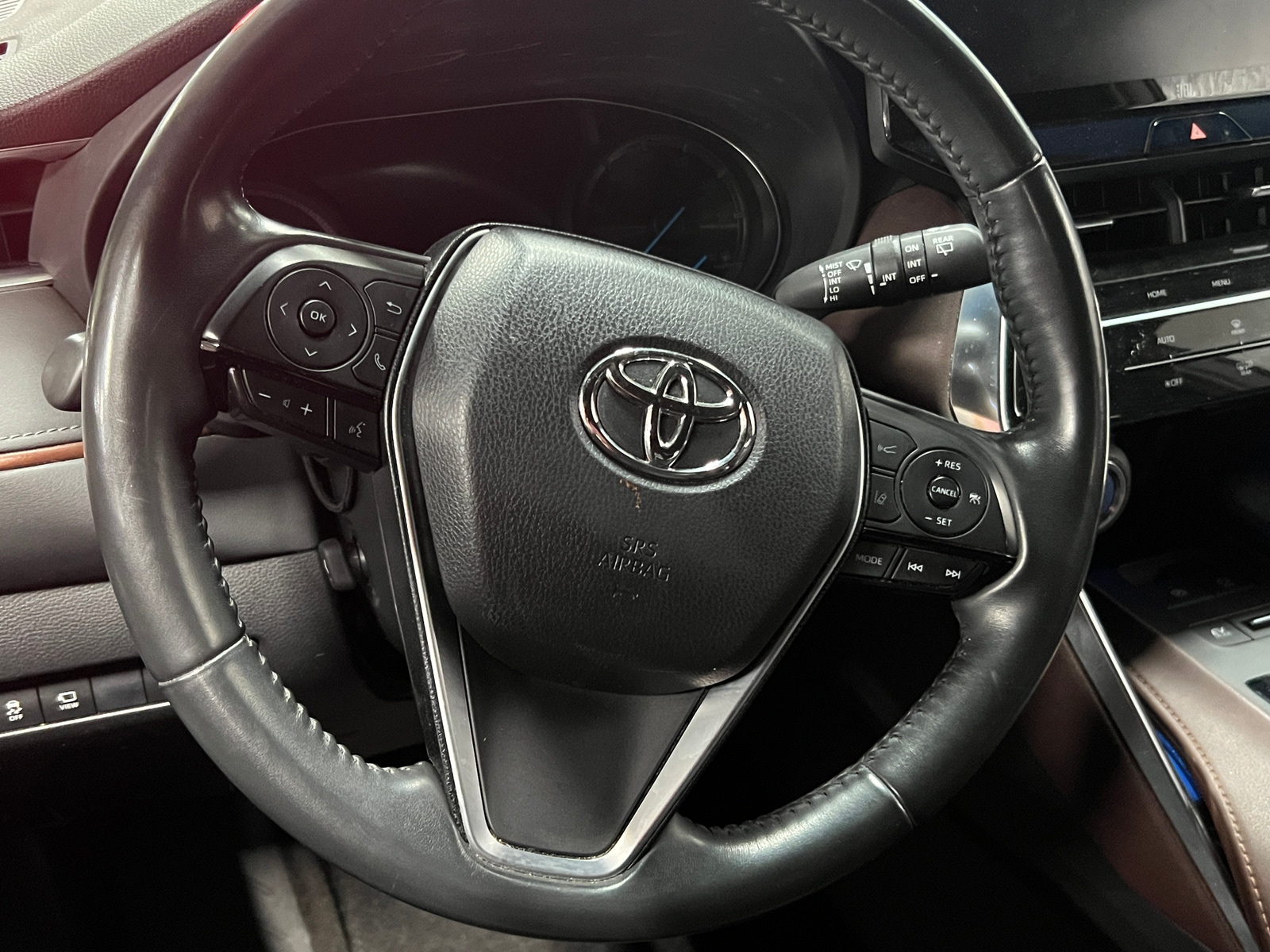 Thumbnail: 2021 Toyota Venza - 4