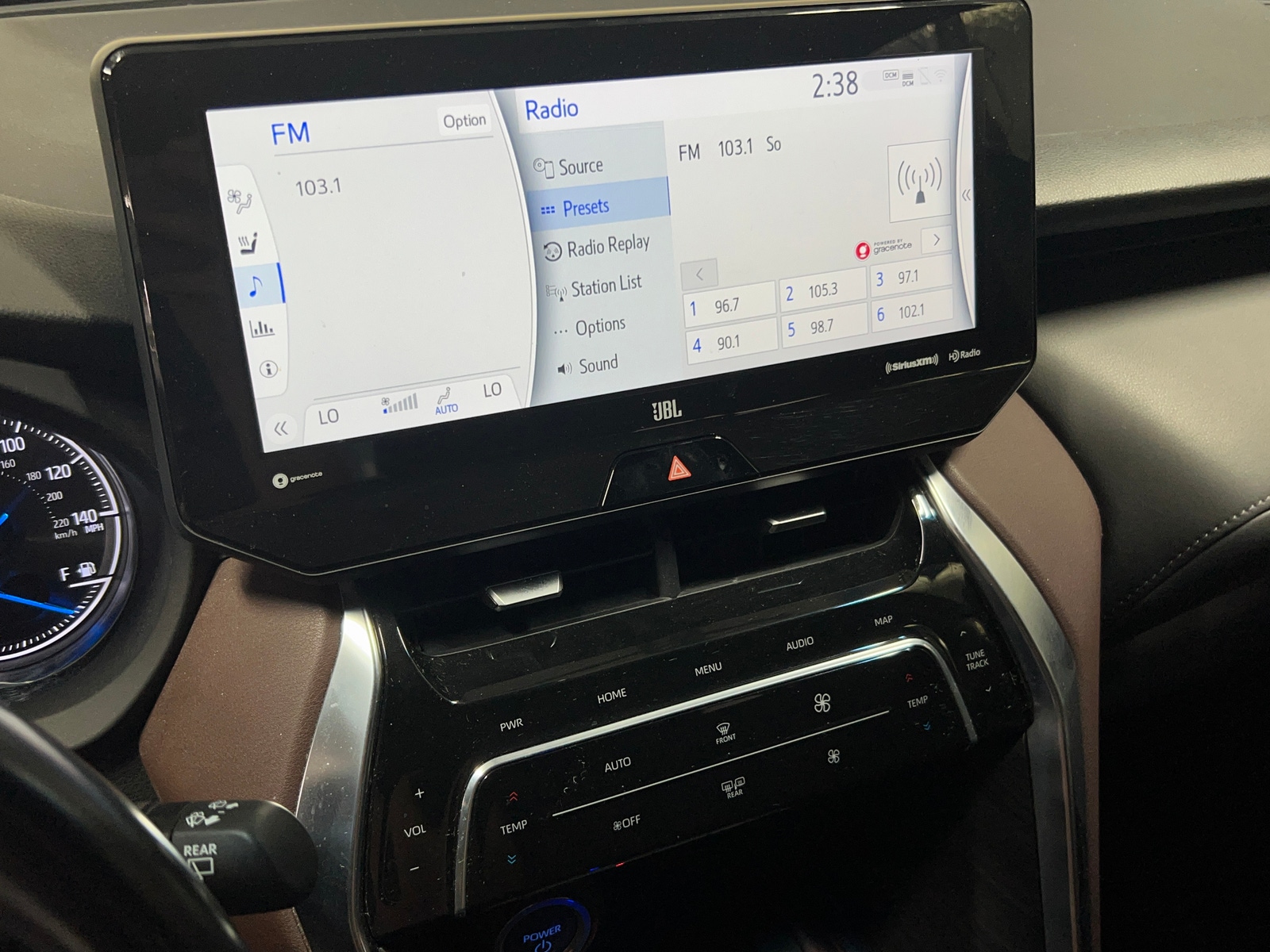Thumbnail: 2021 Toyota Venza - 3