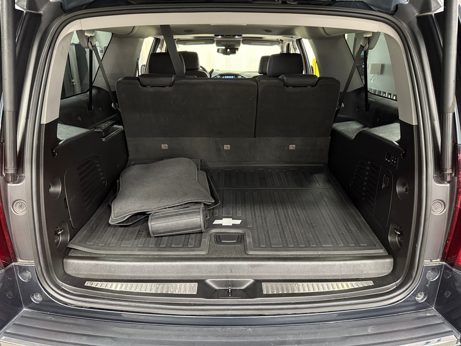 Thumbnail: 2020 Chevrolet Suburban - 6
