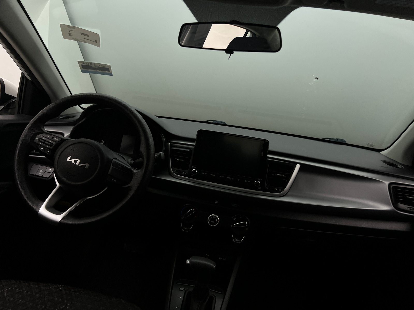 Thumbnail: 2023 Kia Rio - 3