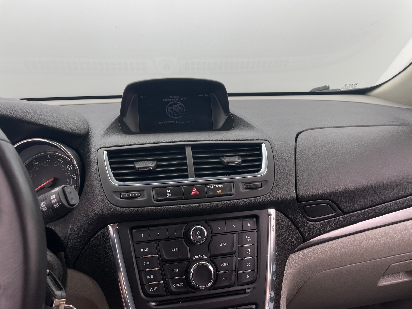 Thumbnail: 2016 Buick Encore - 4