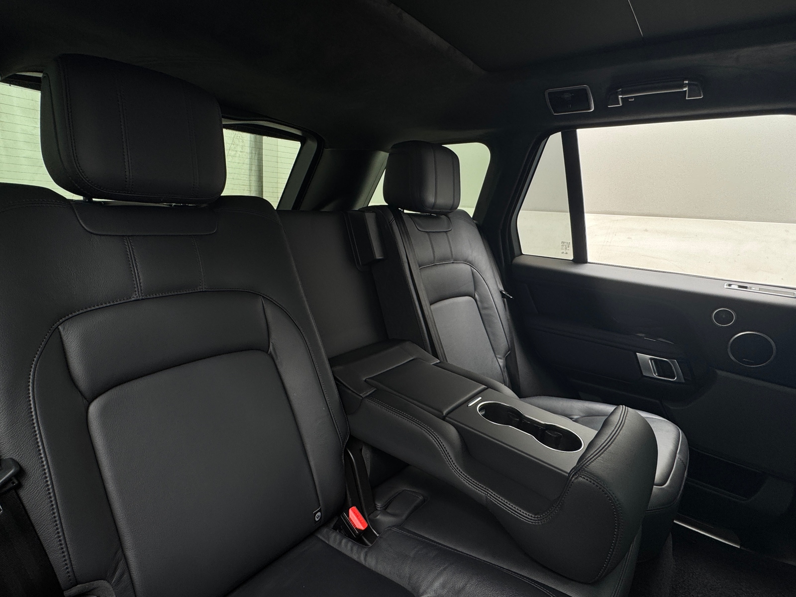 Thumbnail: 2021 Land Rover Range Rover - 5