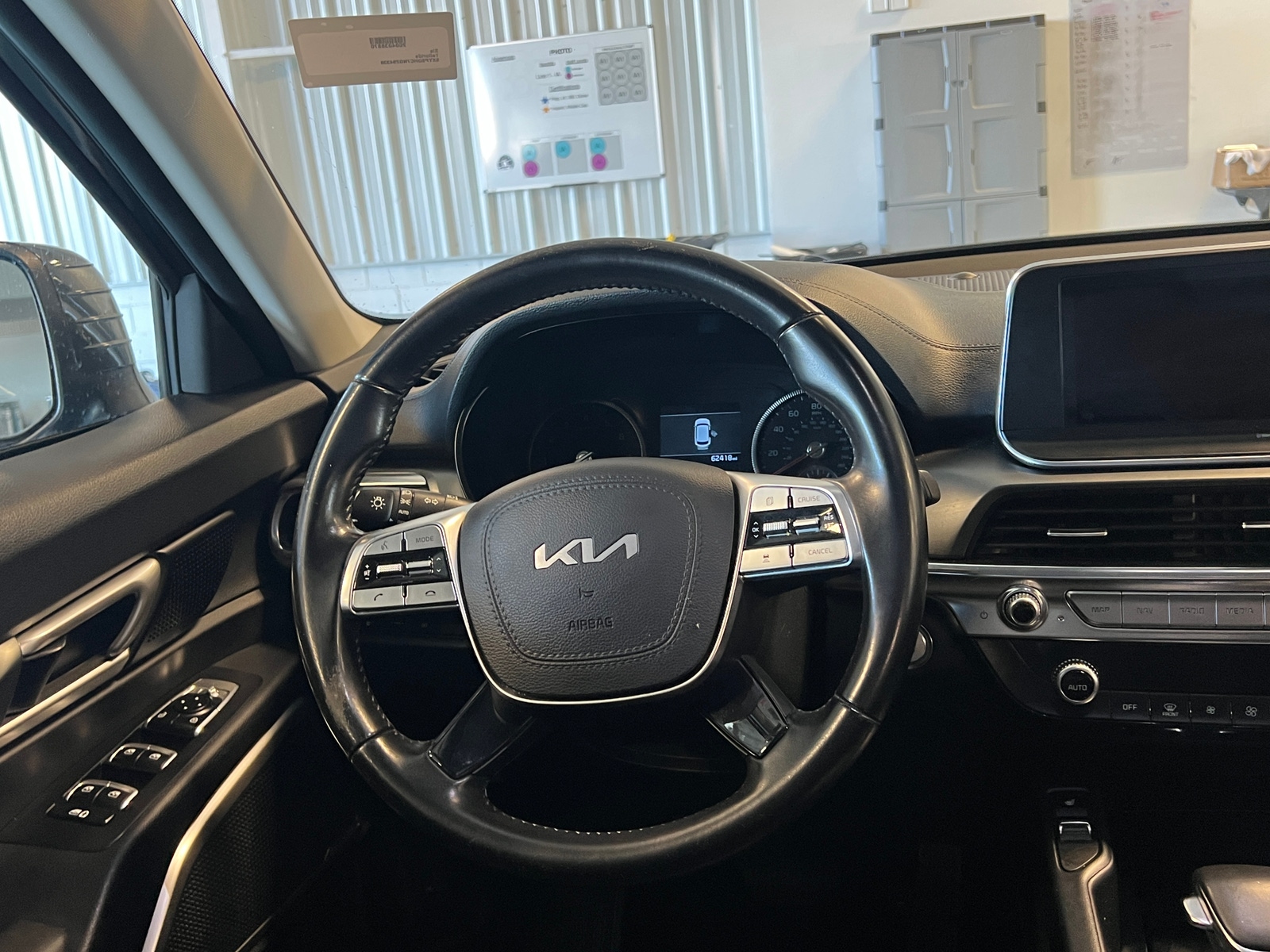 Thumbnail: 2022 Kia Telluride - 4