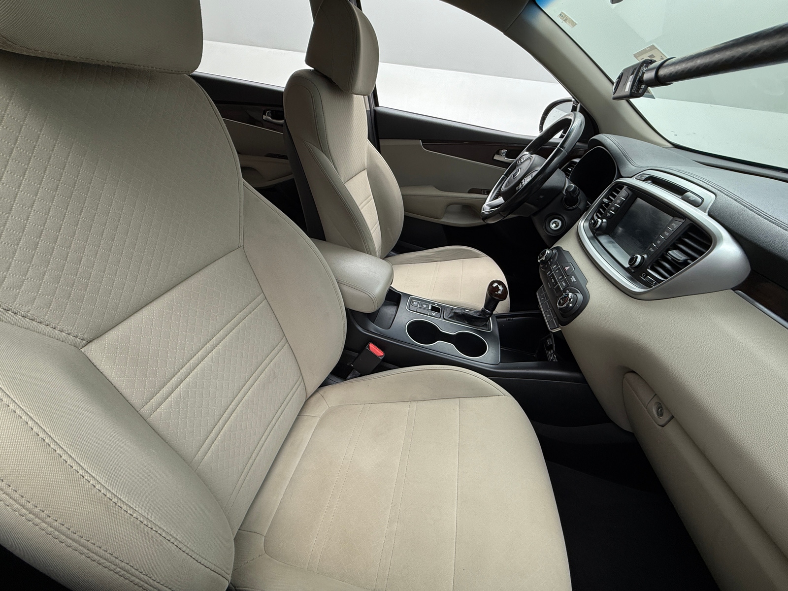 Thumbnail: 2017 Kia Sorento - 2