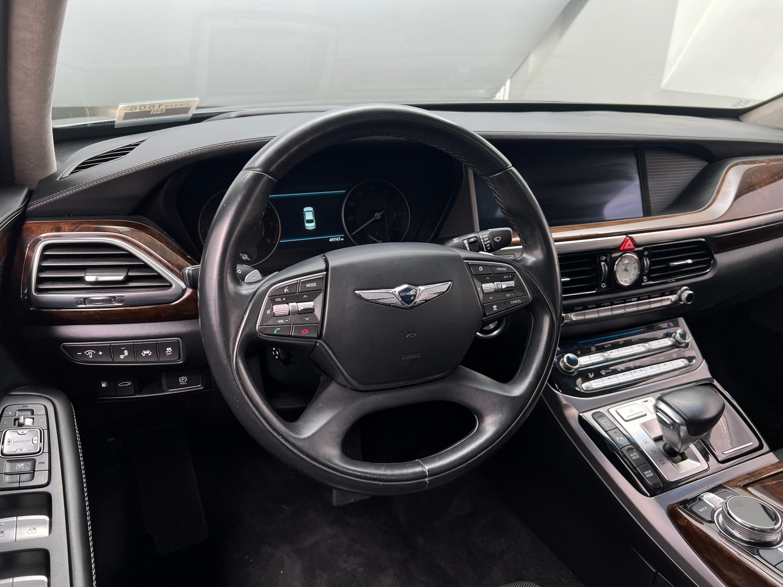 Thumbnail: 2018 Genesis G90 - 4