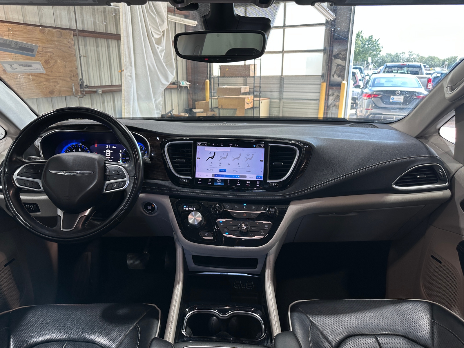 Thumbnail: 2022 Chrysler Pacifica - 2