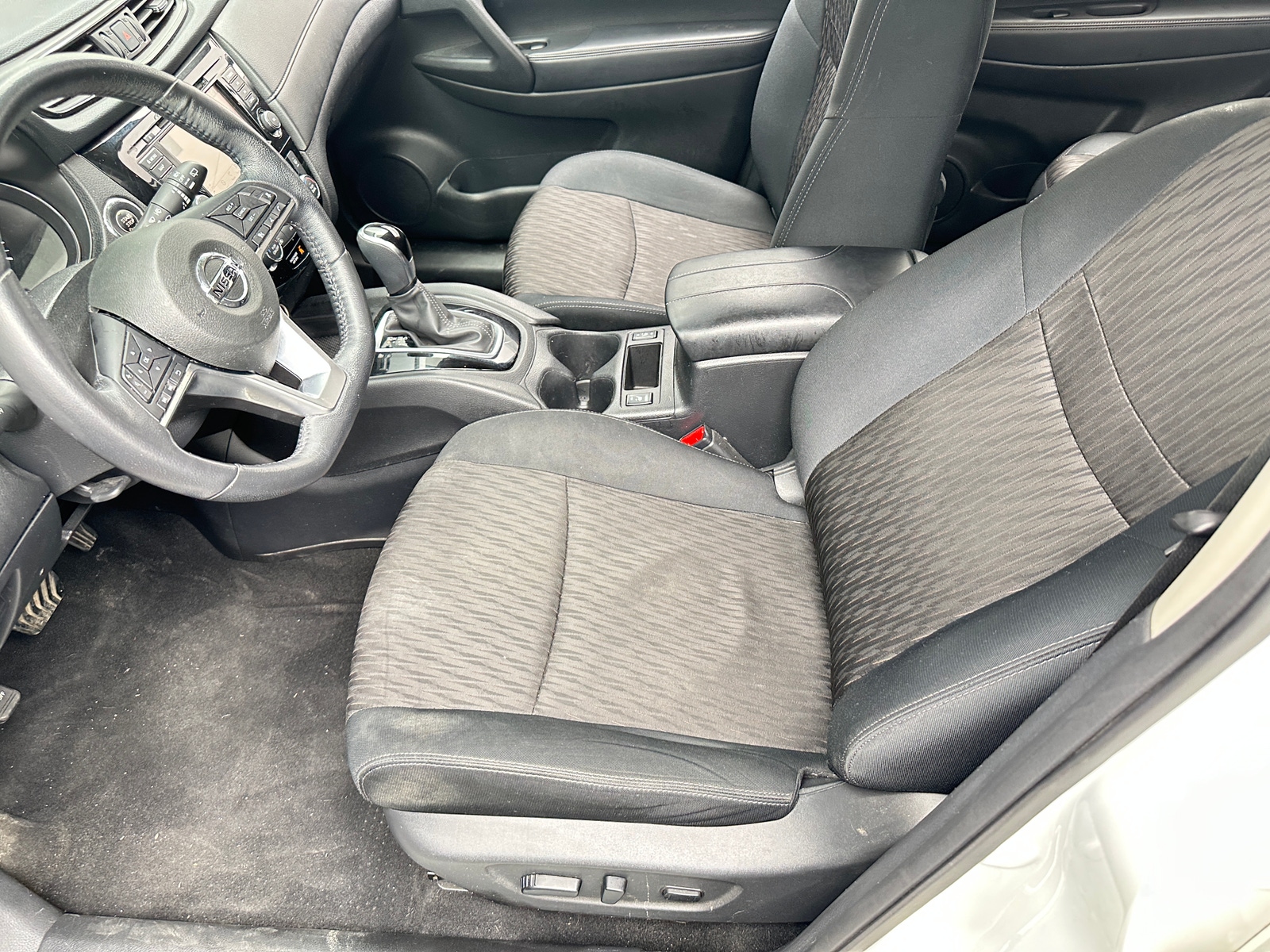 Thumbnail: 2018 Nissan Rogue - 2