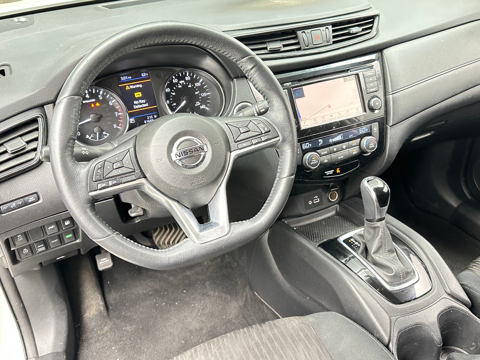 Thumbnail: 2018 Nissan Rogue - 3