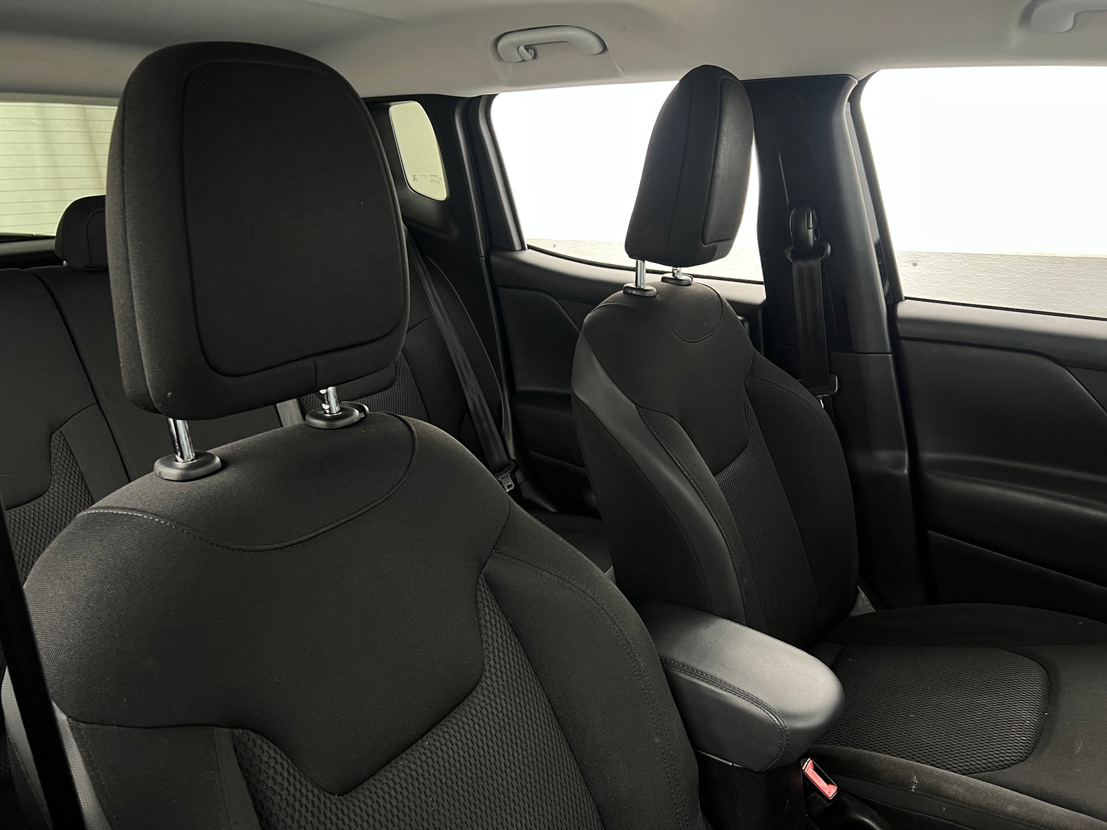 Thumbnail: 2018 Jeep Renegade - 2