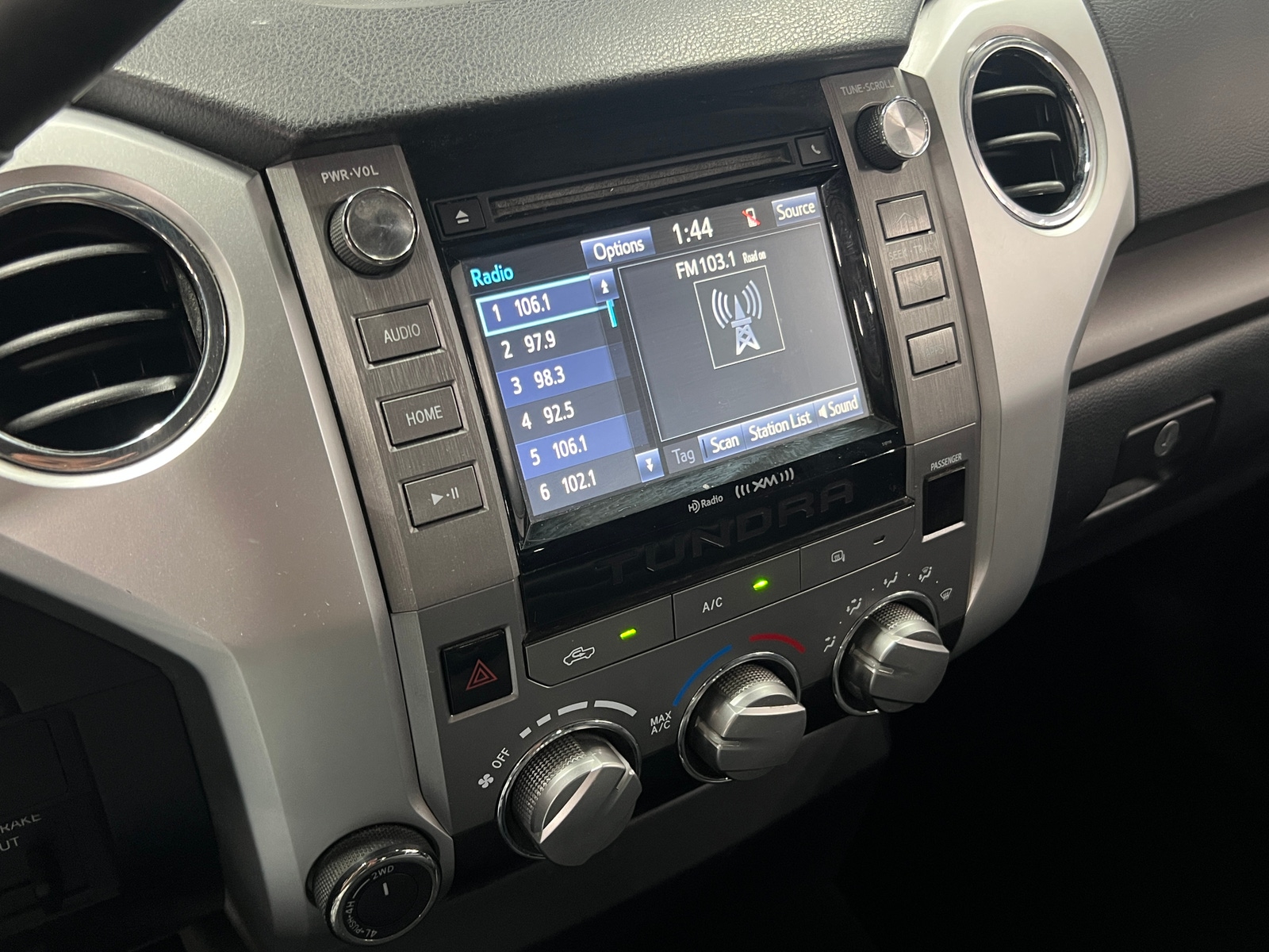 Thumbnail: 2017 Toyota Tundra - 4