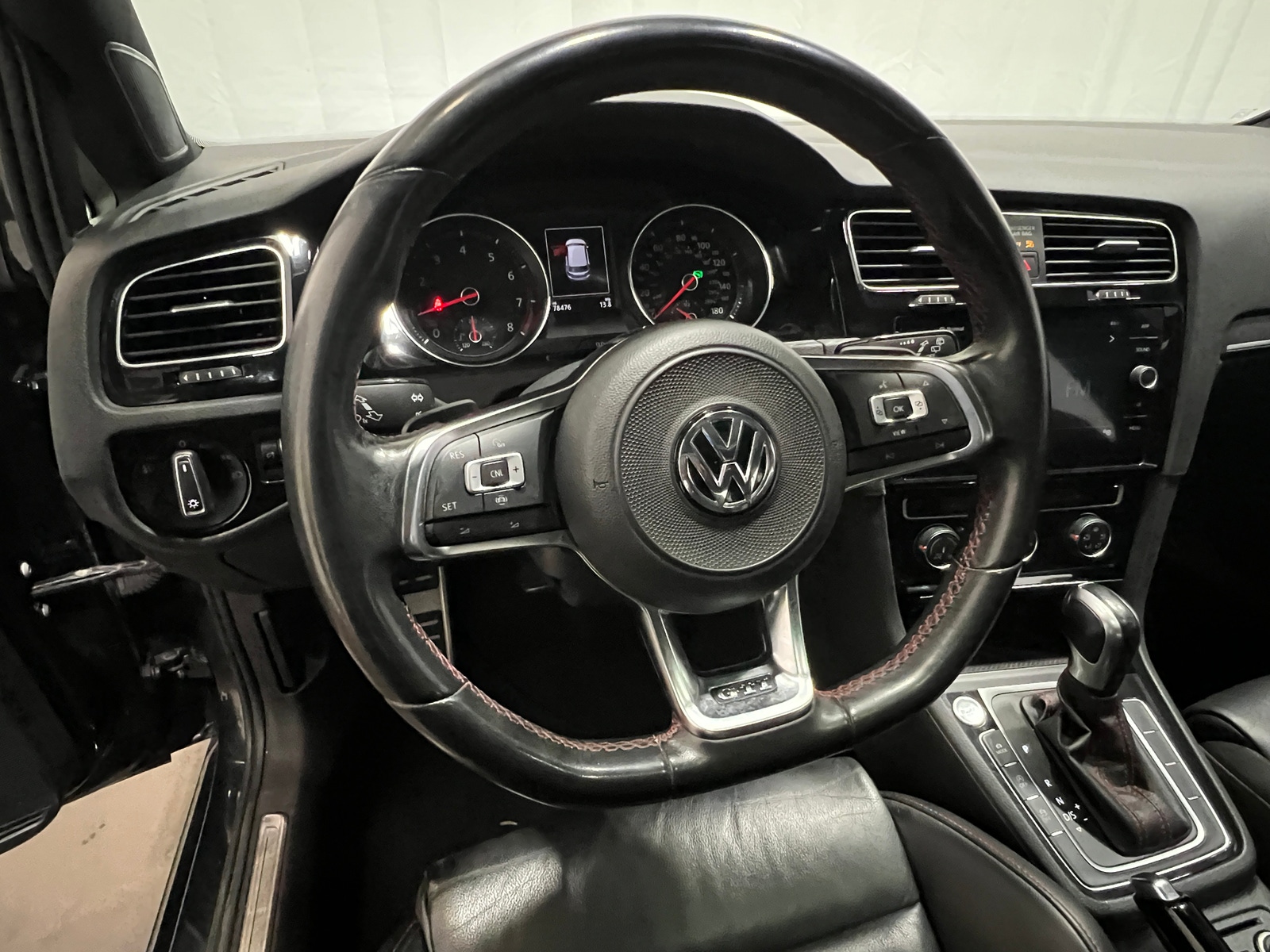 Thumbnail: 2020 Volkswagen Golf - 4