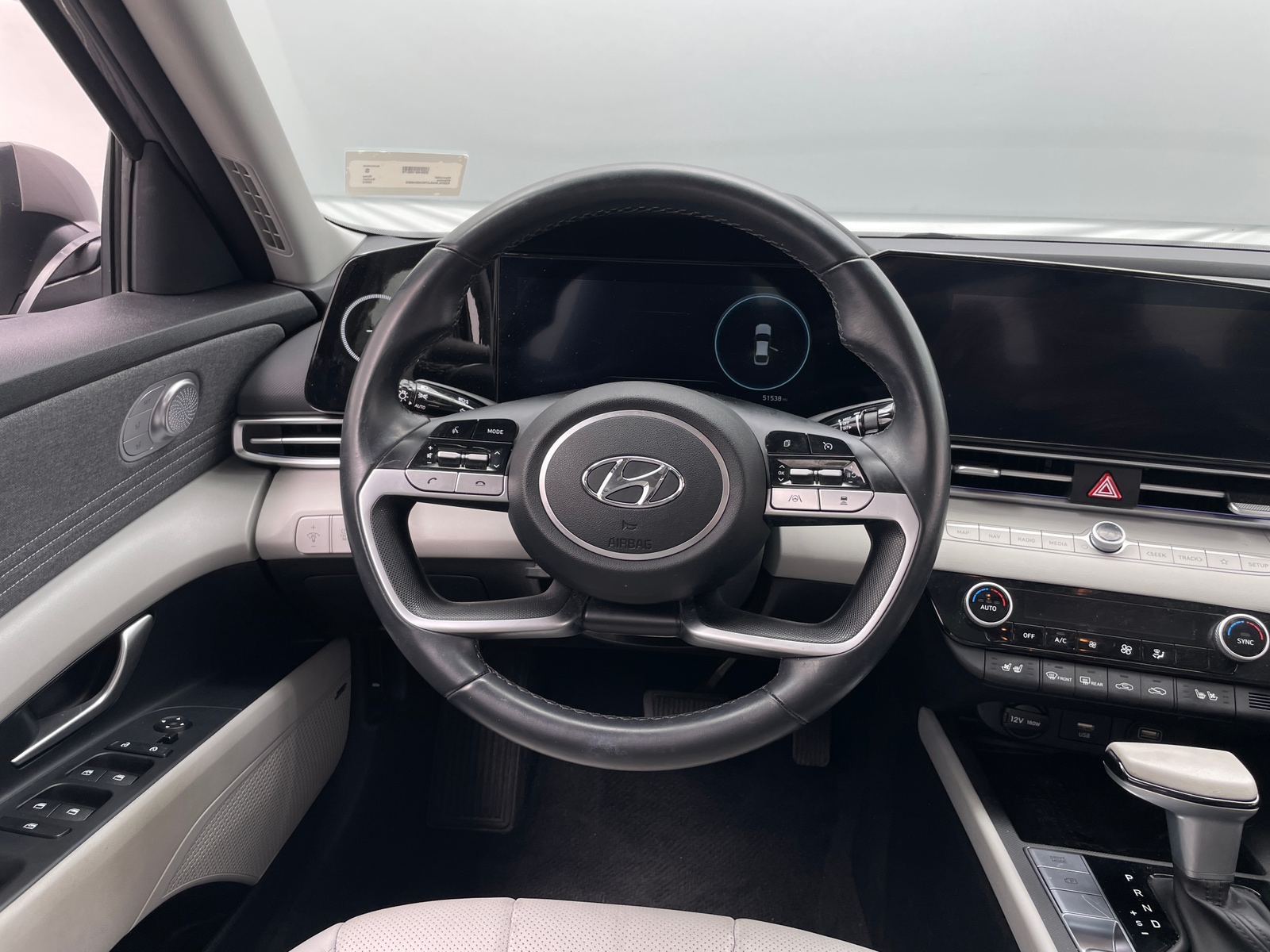 Thumbnail: 2022 Hyundai Elantra - 4
