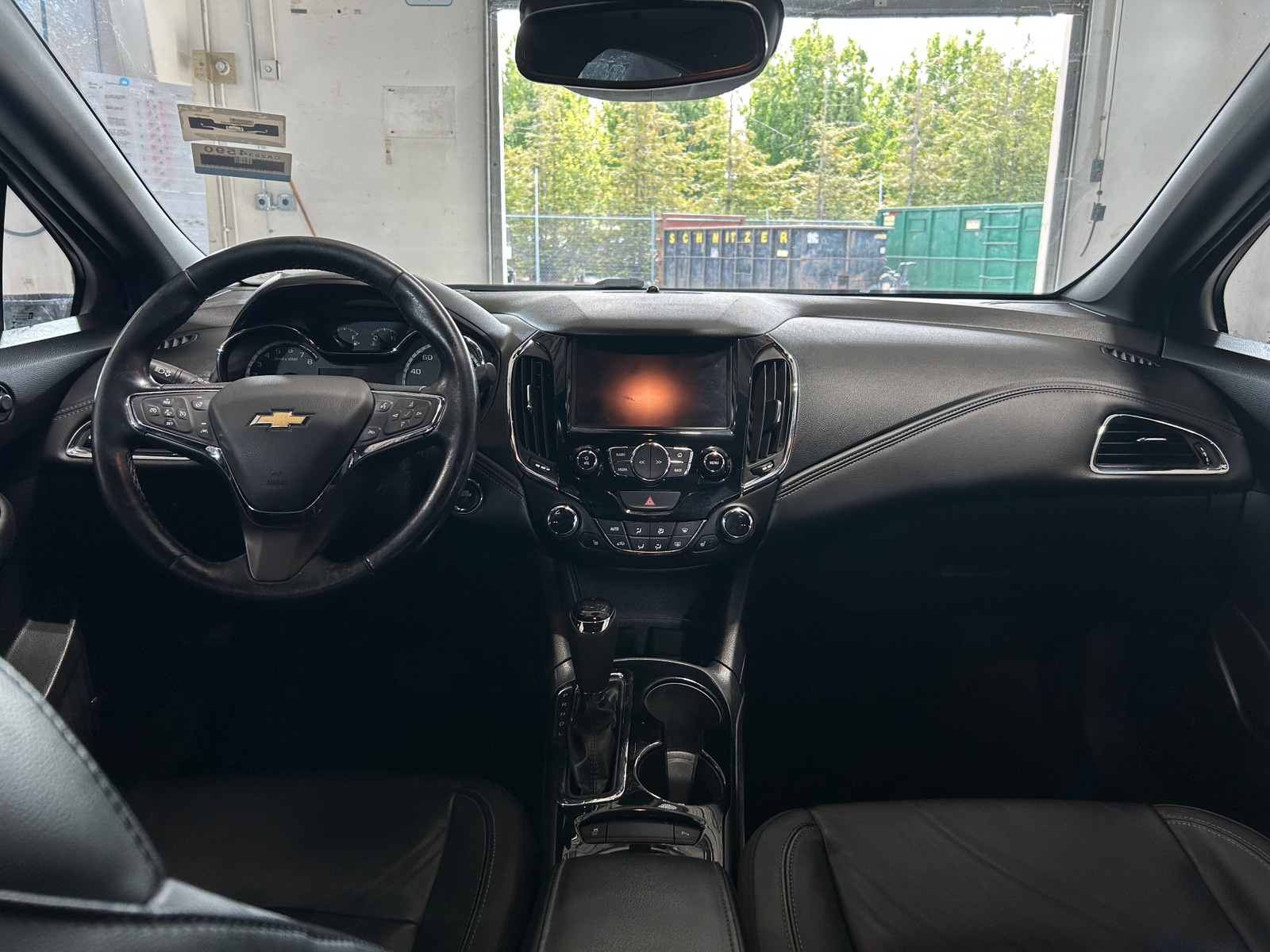 Thumbnail: 2017 Chevrolet Cruze - 2
