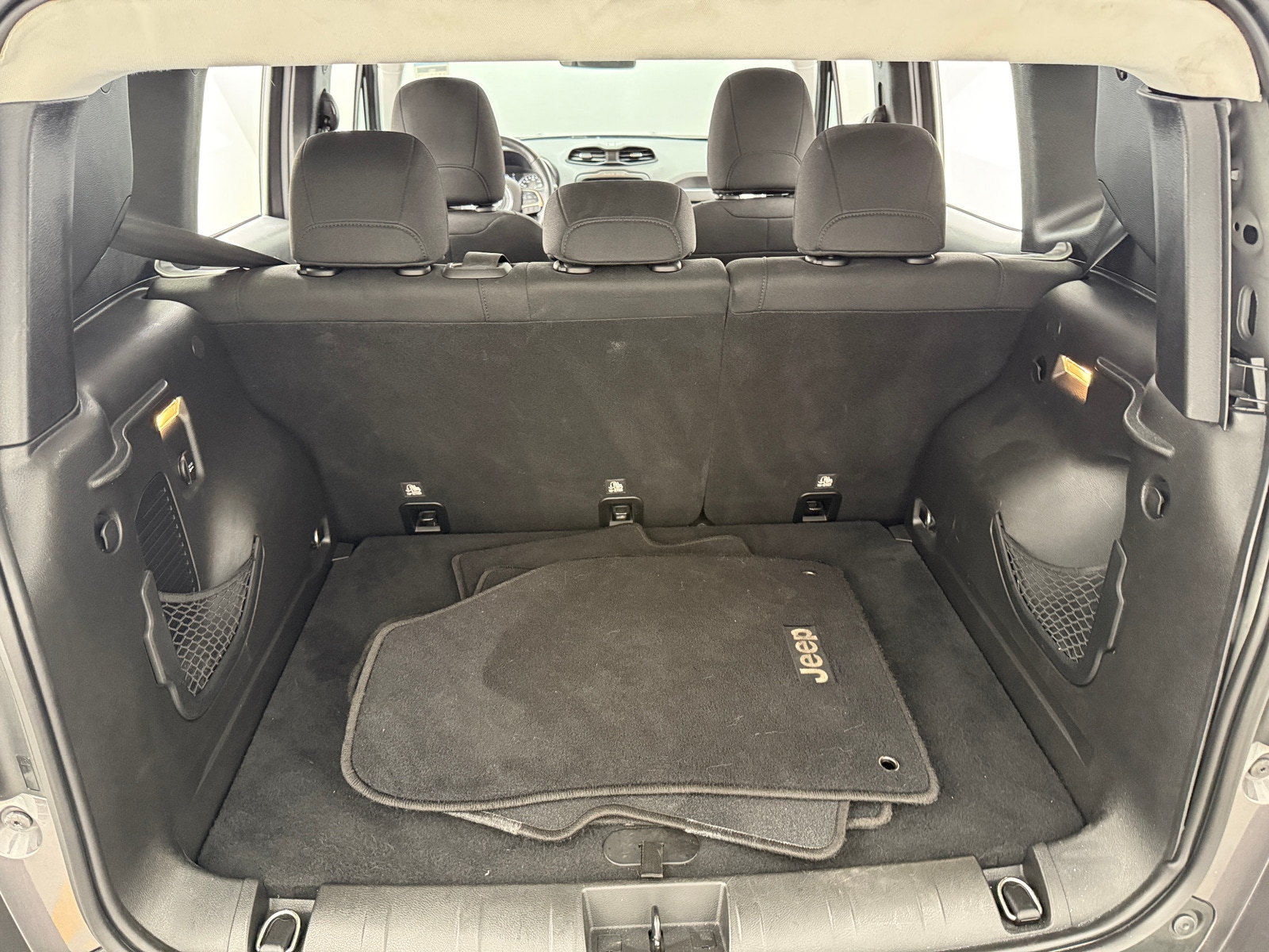 Thumbnail: 2017 Jeep Renegade - 7