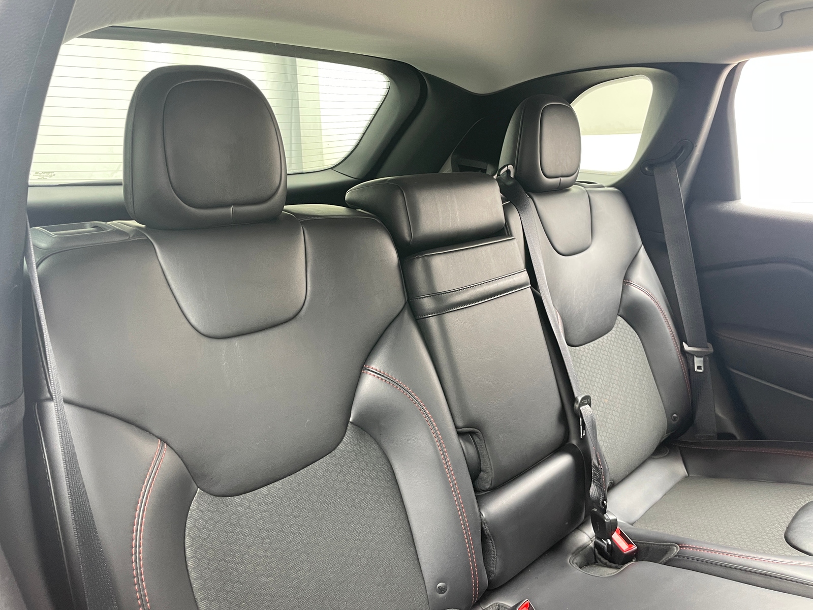 Thumbnail: 2019 Jeep Cherokee - 6