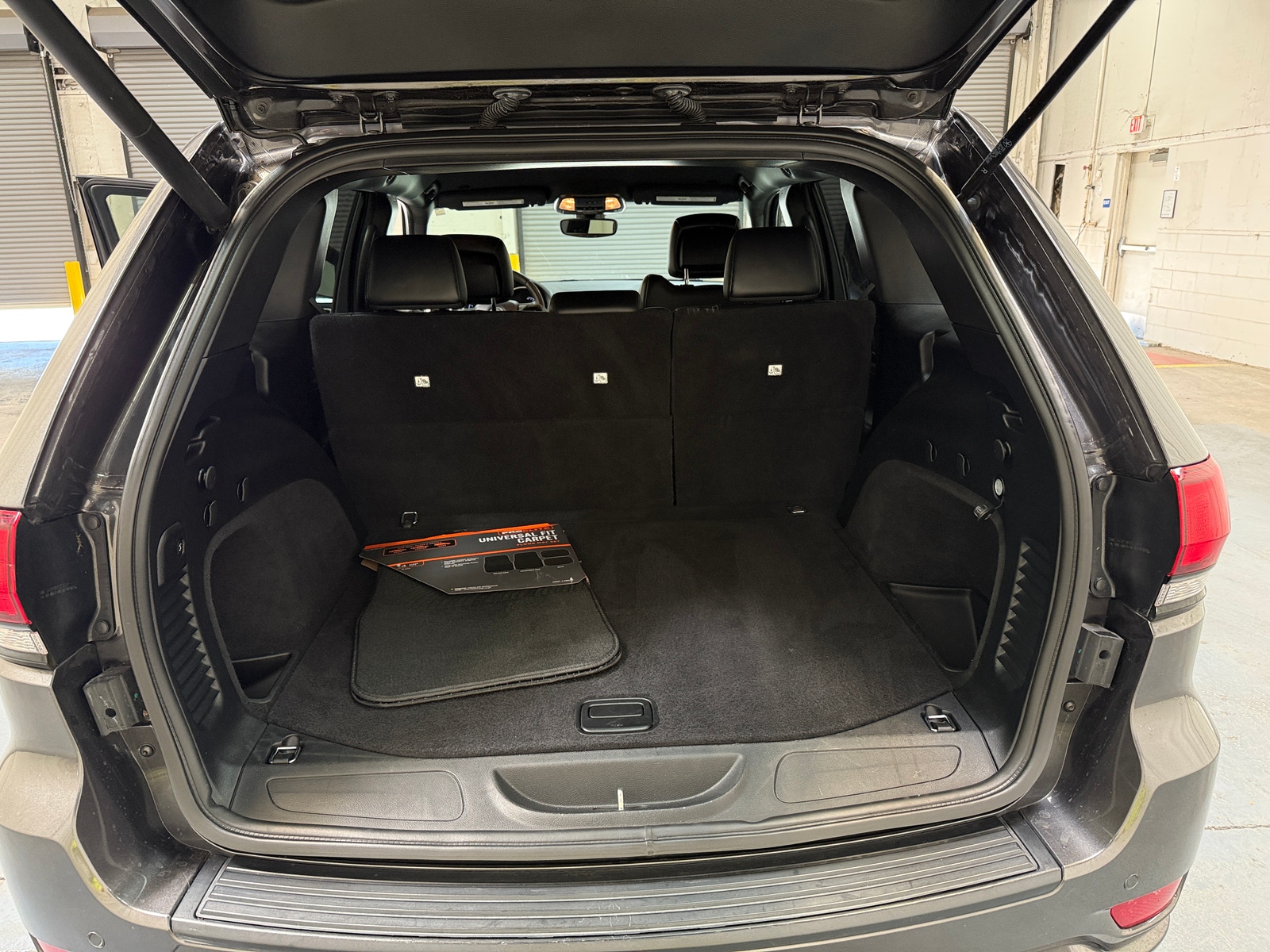 Thumbnail: 2019 Jeep Grand Cherokee - 6
