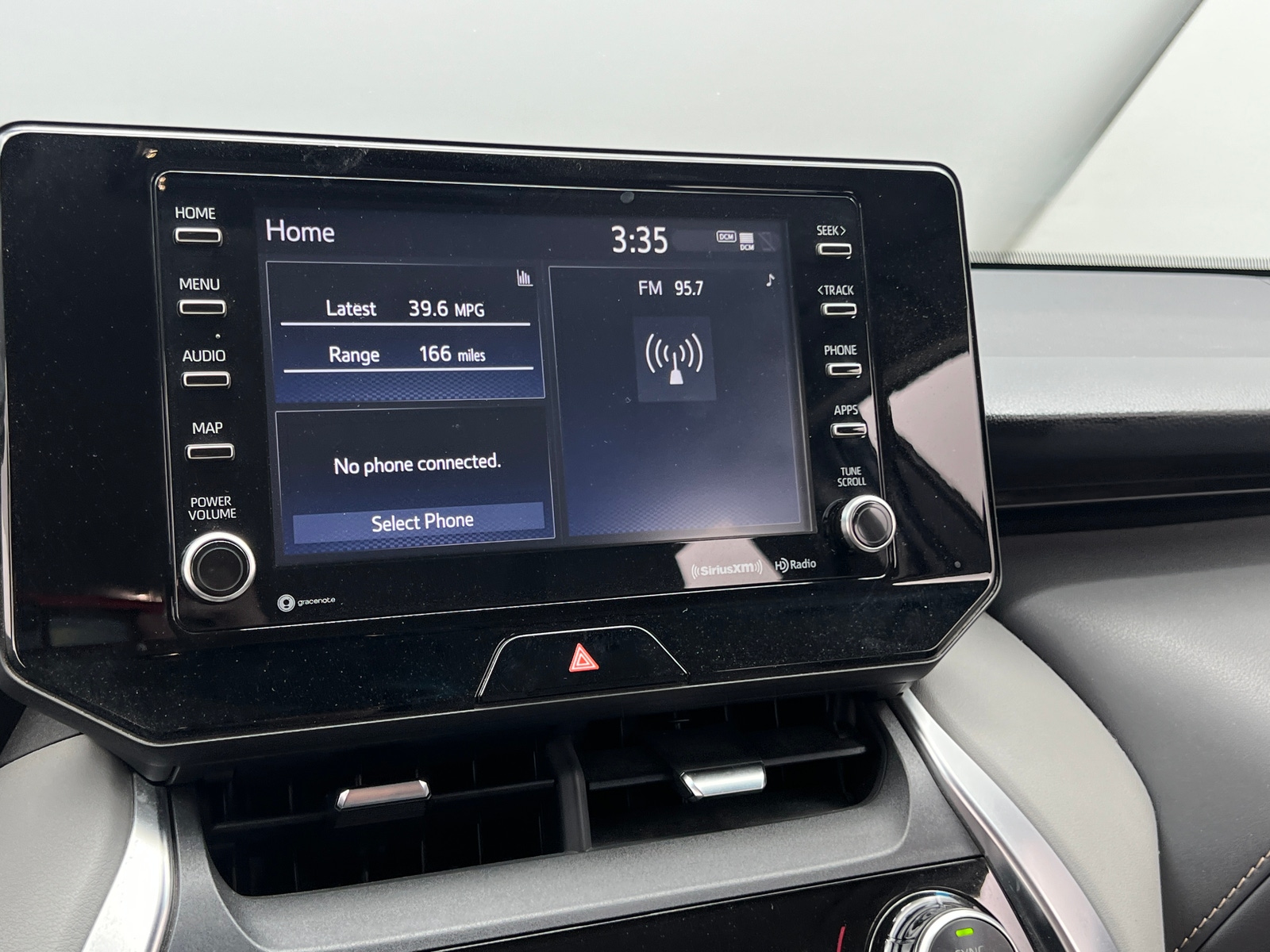 Thumbnail: 2021 Toyota Venza - 4