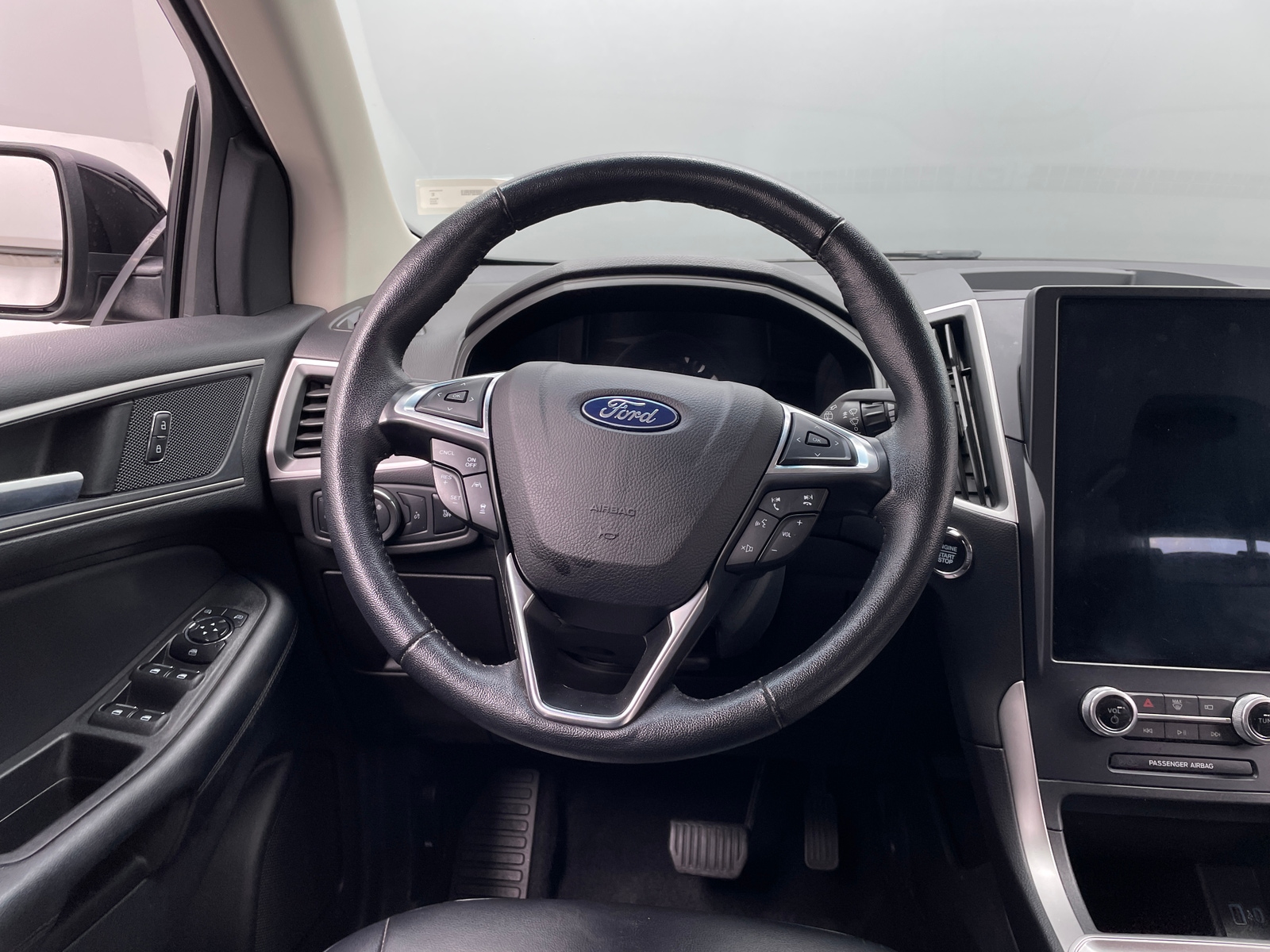 Thumbnail: 2023 Ford Edge - 4