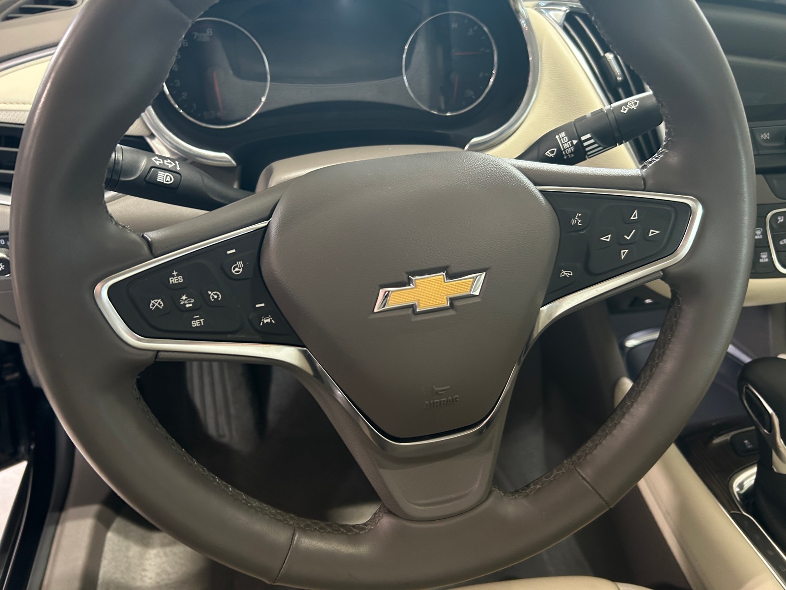 Thumbnail: 2024 Chevrolet Malibu - 4