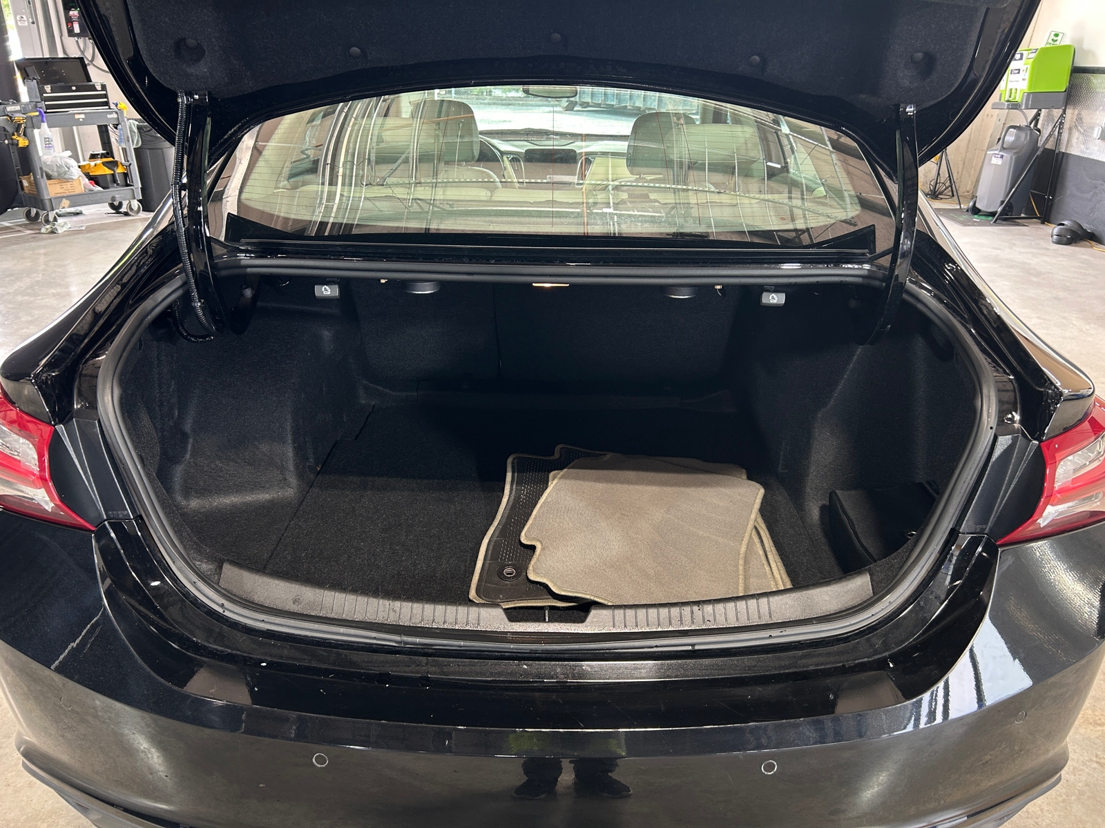 Thumbnail: 2024 Chevrolet Malibu - 6