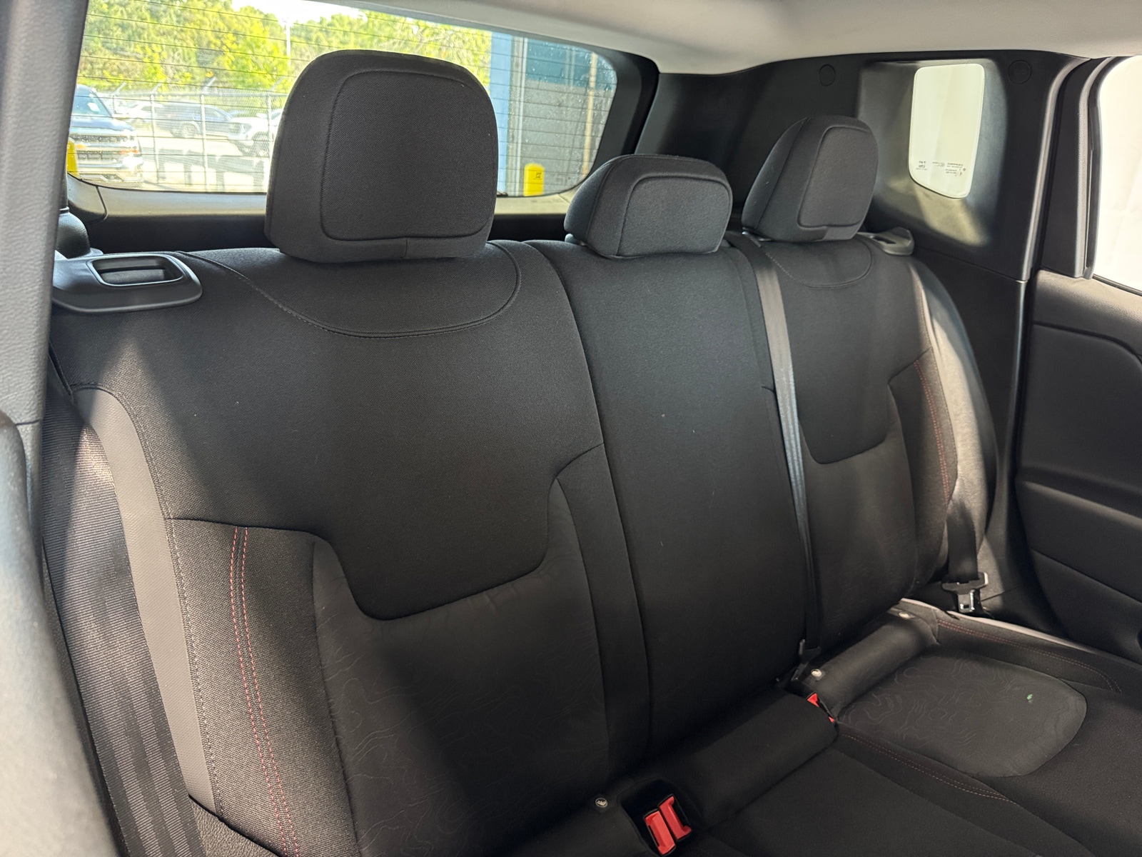 Thumbnail: 2020 Jeep Renegade - 6