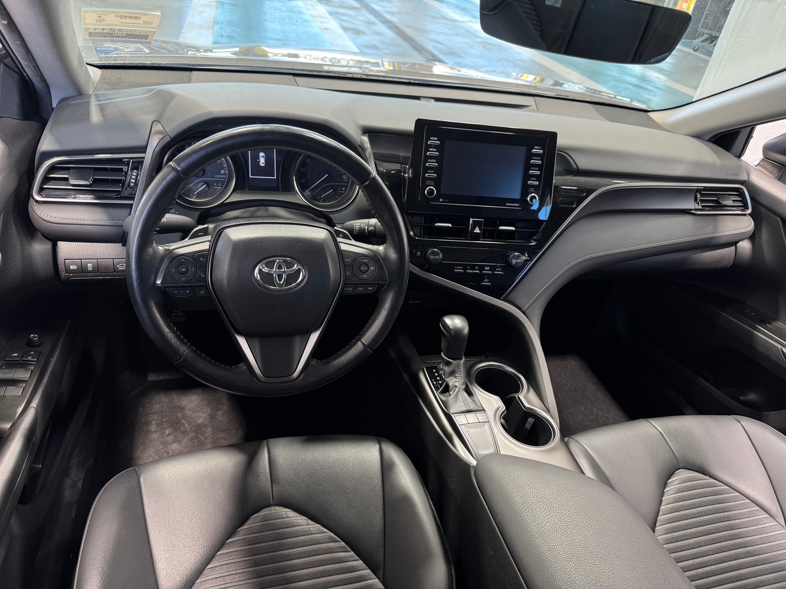 Thumbnail: 2022 Toyota Camry - 3