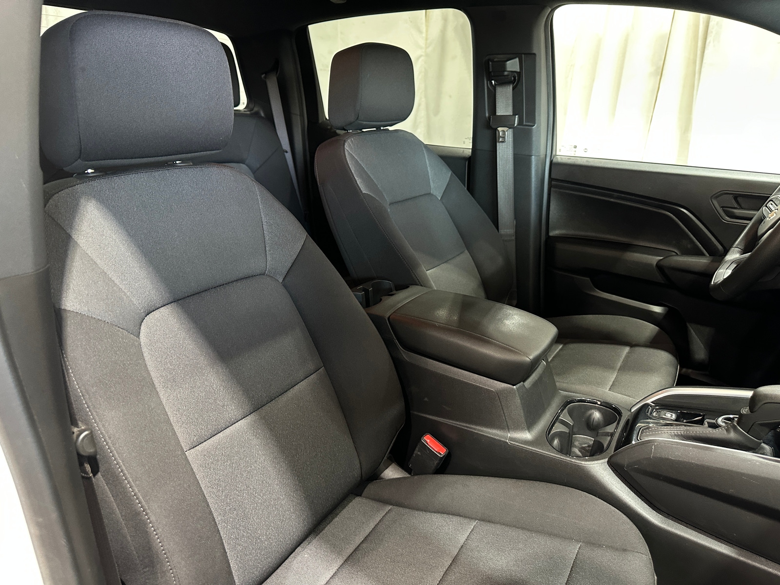 Thumbnail: 2024 Chevrolet Colorado - 2