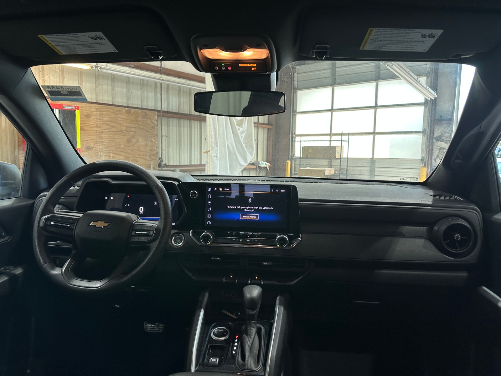Thumbnail: 2024 Chevrolet Colorado - 3