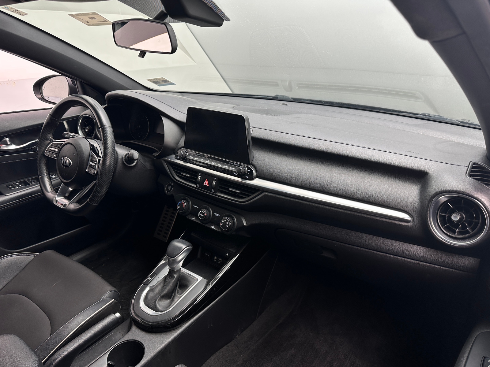 Thumbnail: 2020 Kia Forte - 3