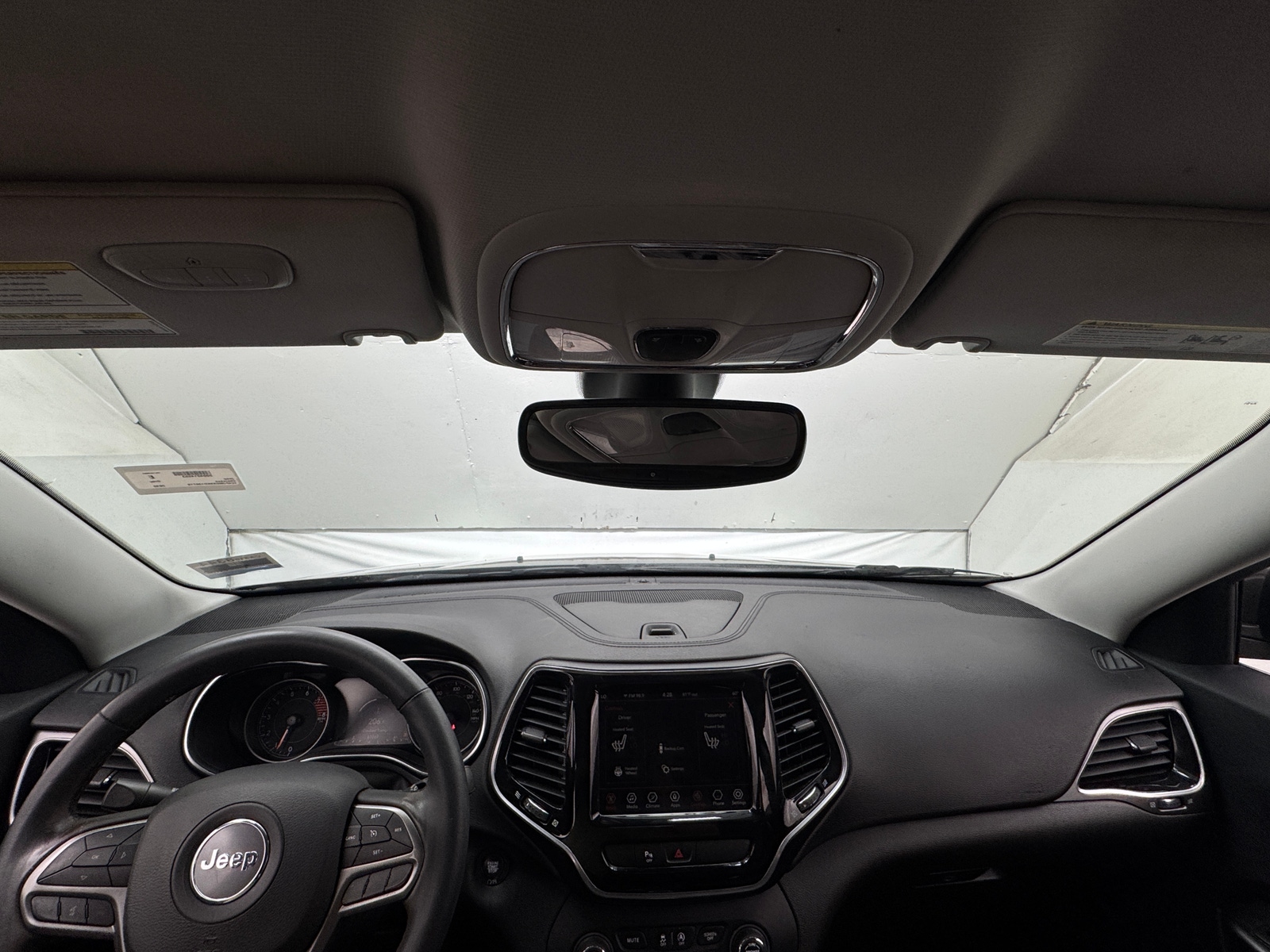 Thumbnail: 2019 Jeep Cherokee - 2