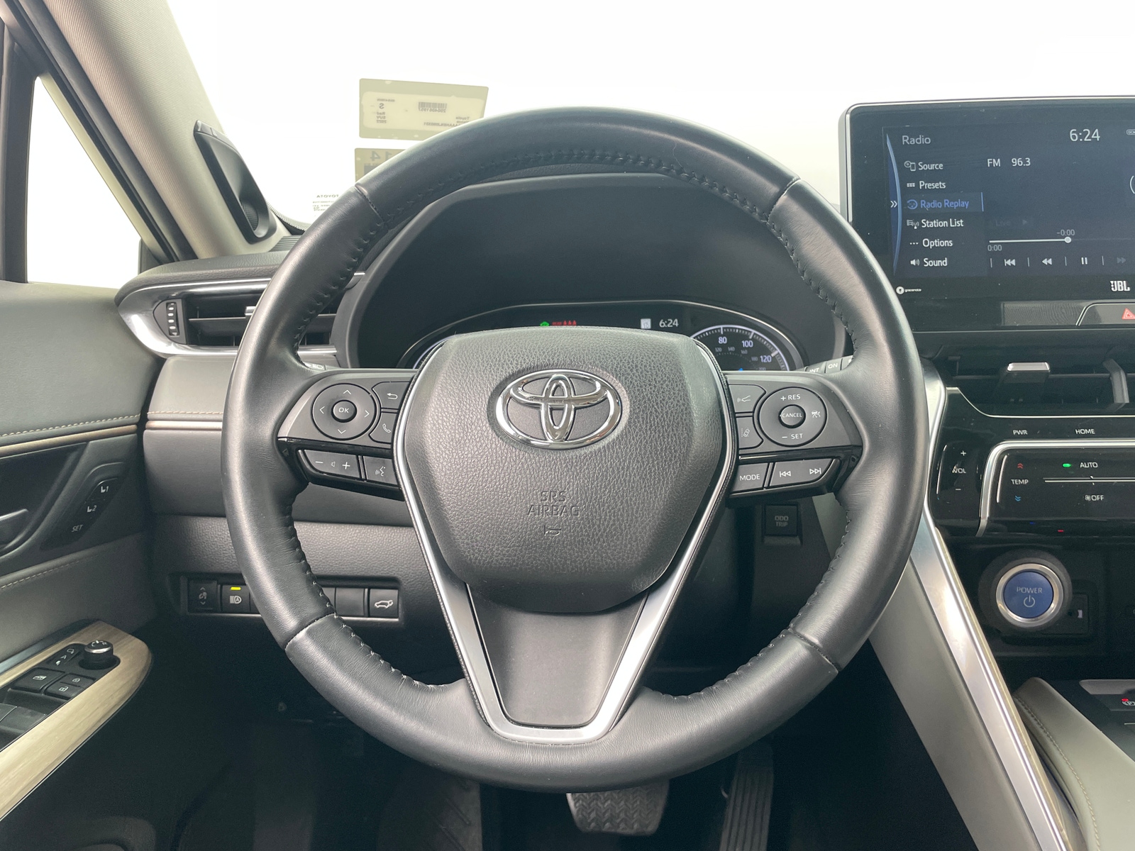 Thumbnail: 2022 Toyota Venza - 5