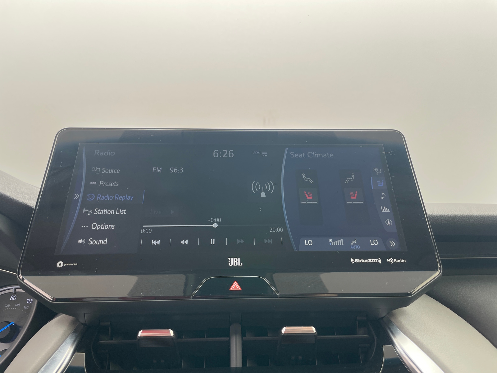 Thumbnail: 2022 Toyota Venza - 4