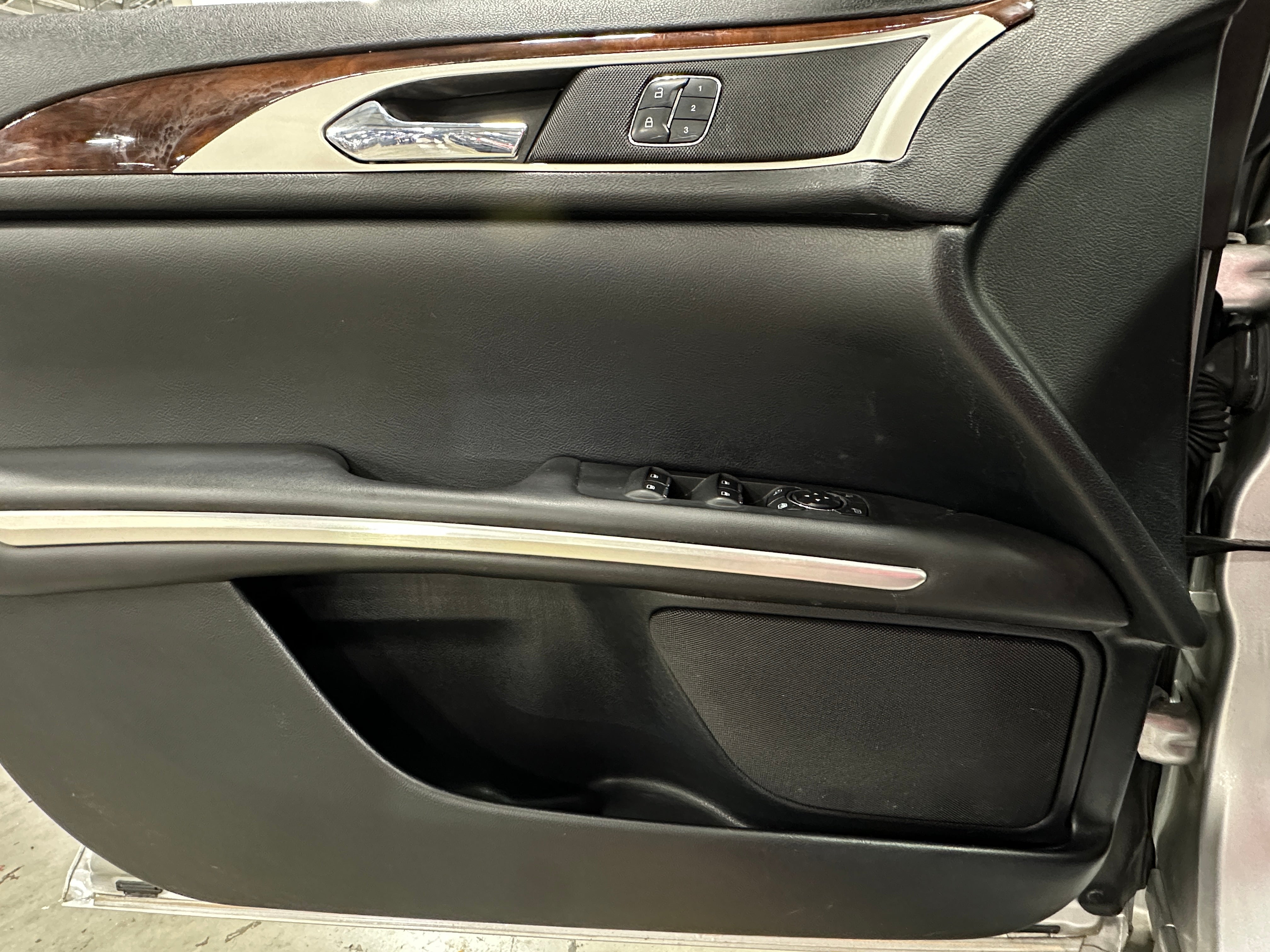 2016 Lincoln MKZ