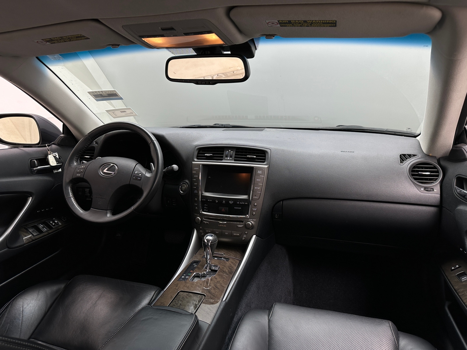 Thumbnail: 2010 Lexus IS - 2