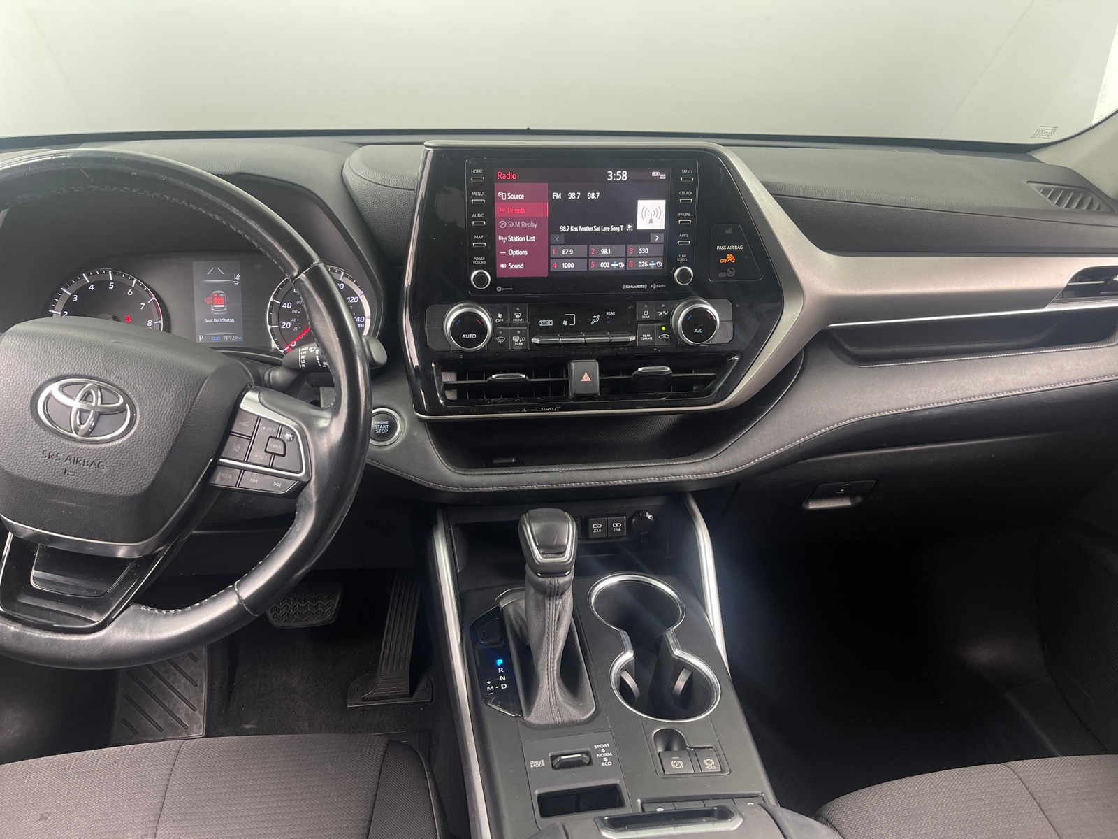 Thumbnail: 2021 Toyota Highlander - 3