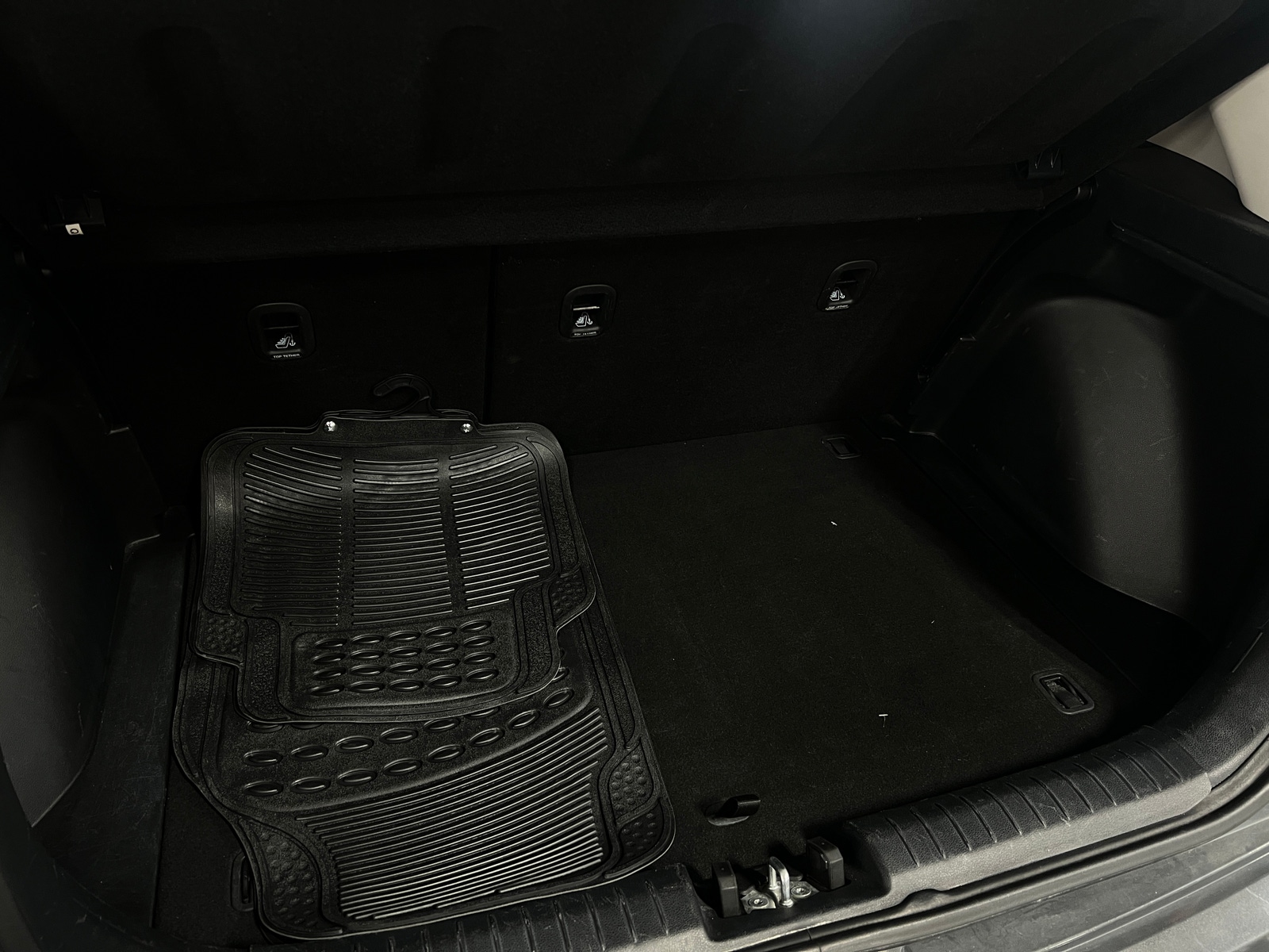 Thumbnail: 2024 Hyundai Venue - 7